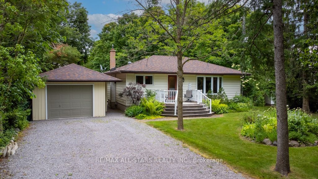 690 Post Road Property Photo 1