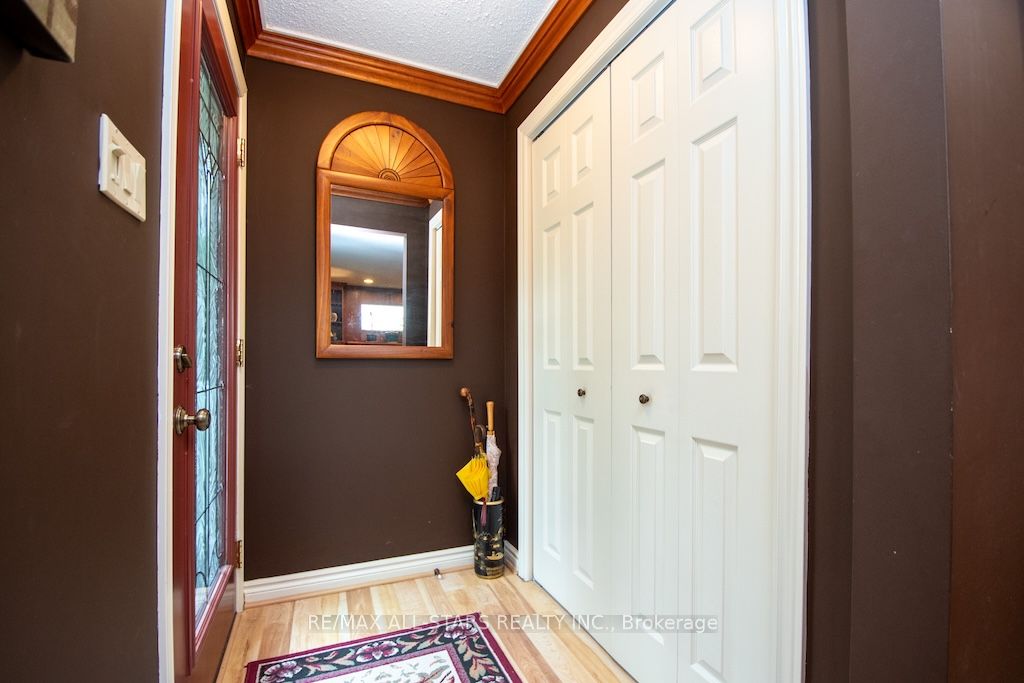 690 Post Road Property Photo 5