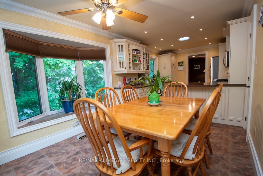 690 Post Road Property Photo 10