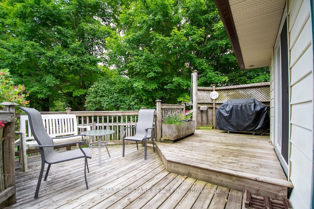 690 Post Road Property Photo 44