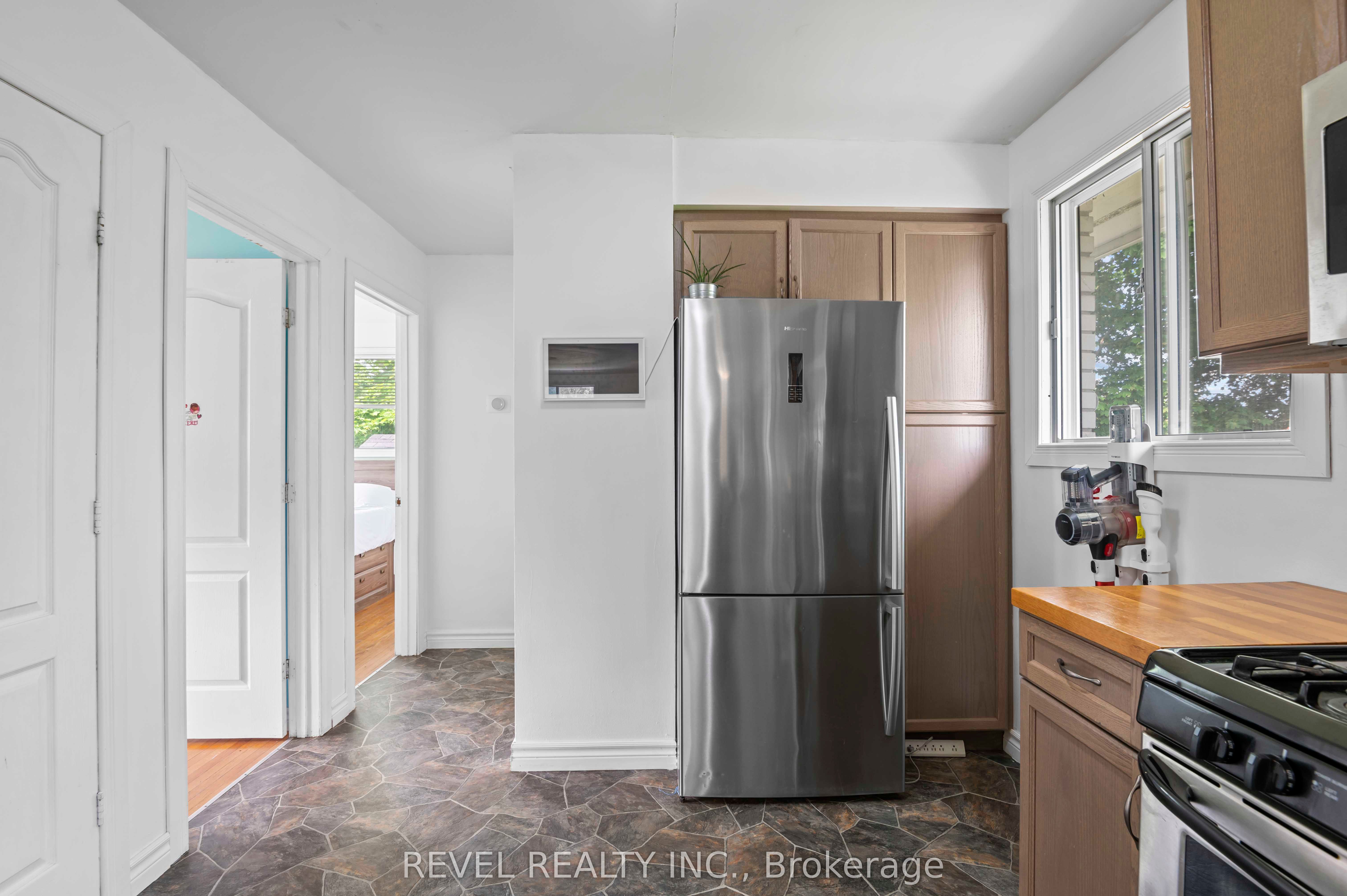 108 Jane Street Property Photo 11
