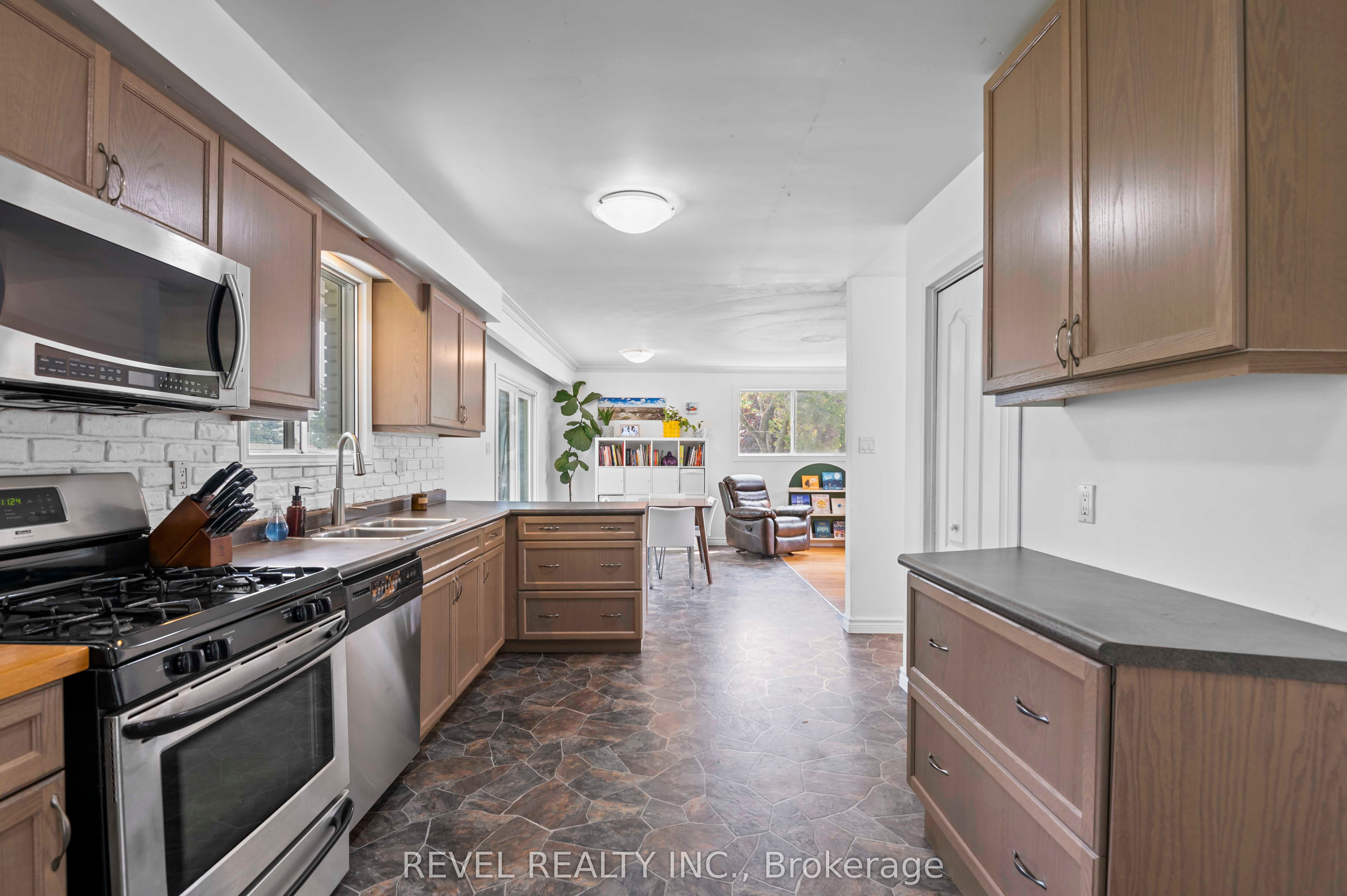 108 Jane Street Property Photo 13