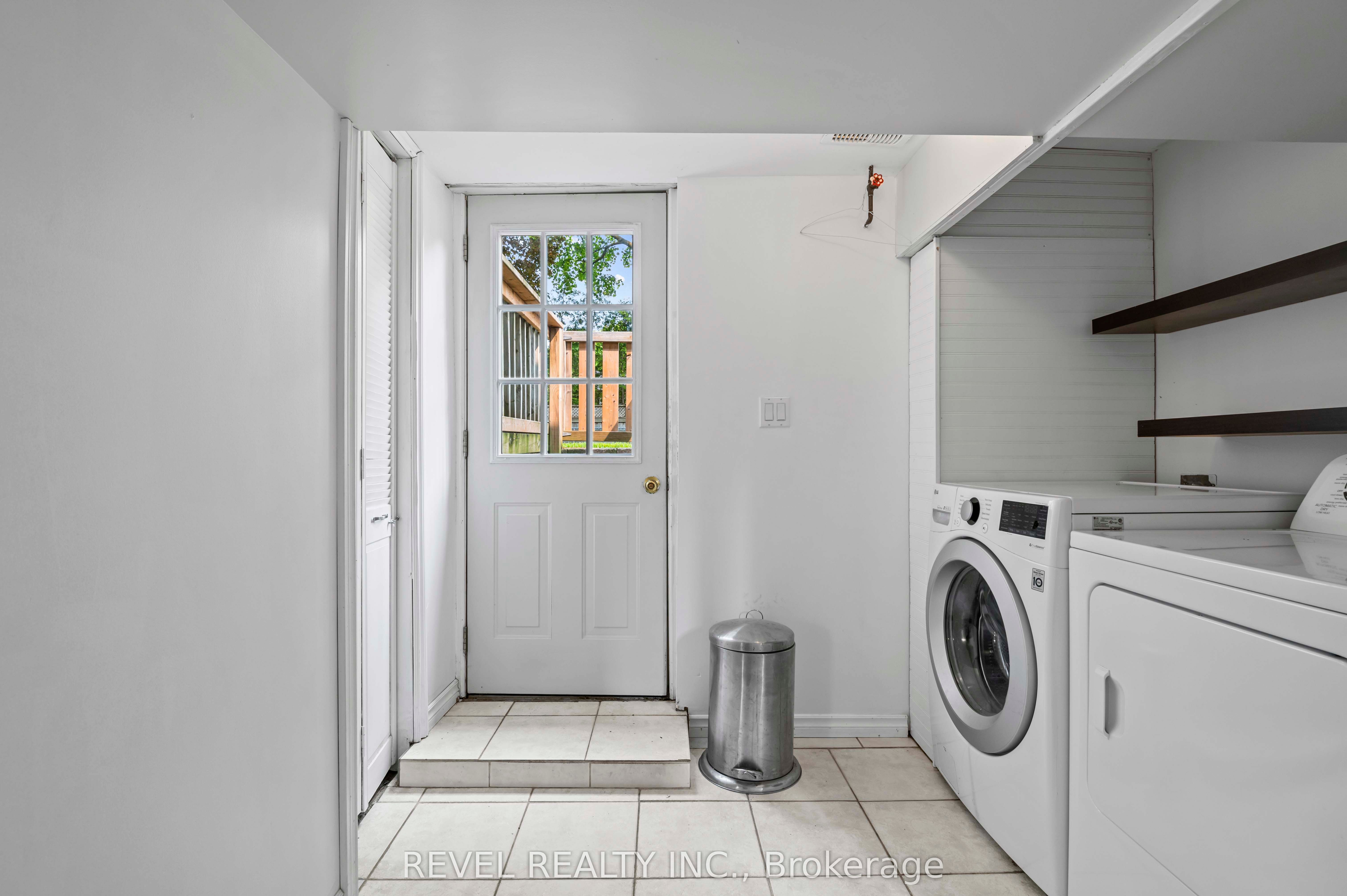 108 Jane Street Property Photo 43