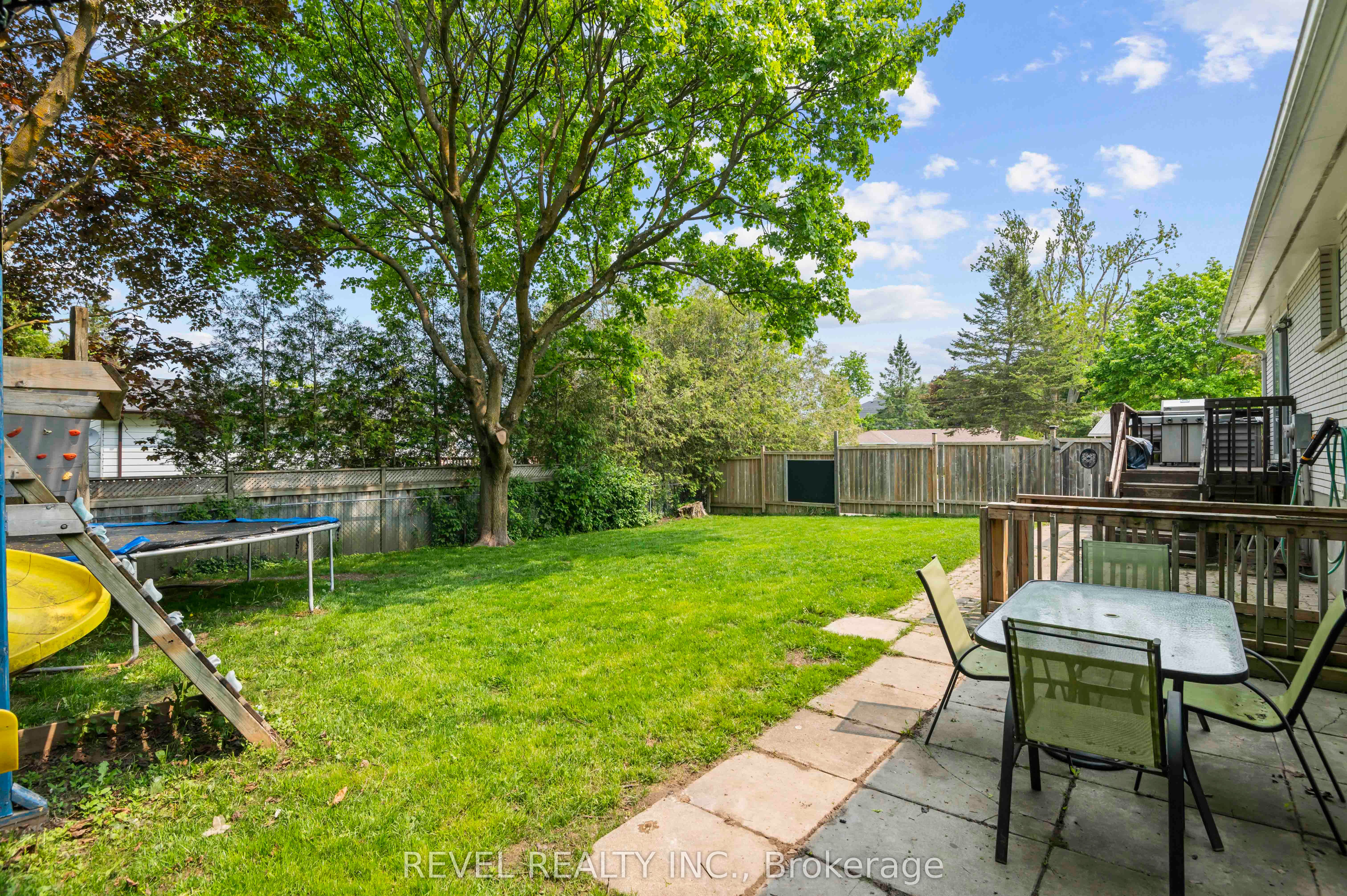 108 Jane Street Property Photo 45