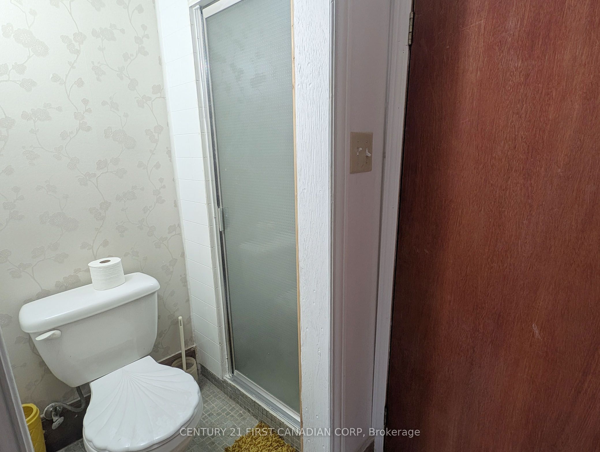 1169 Oxford Street E Property Photo 19