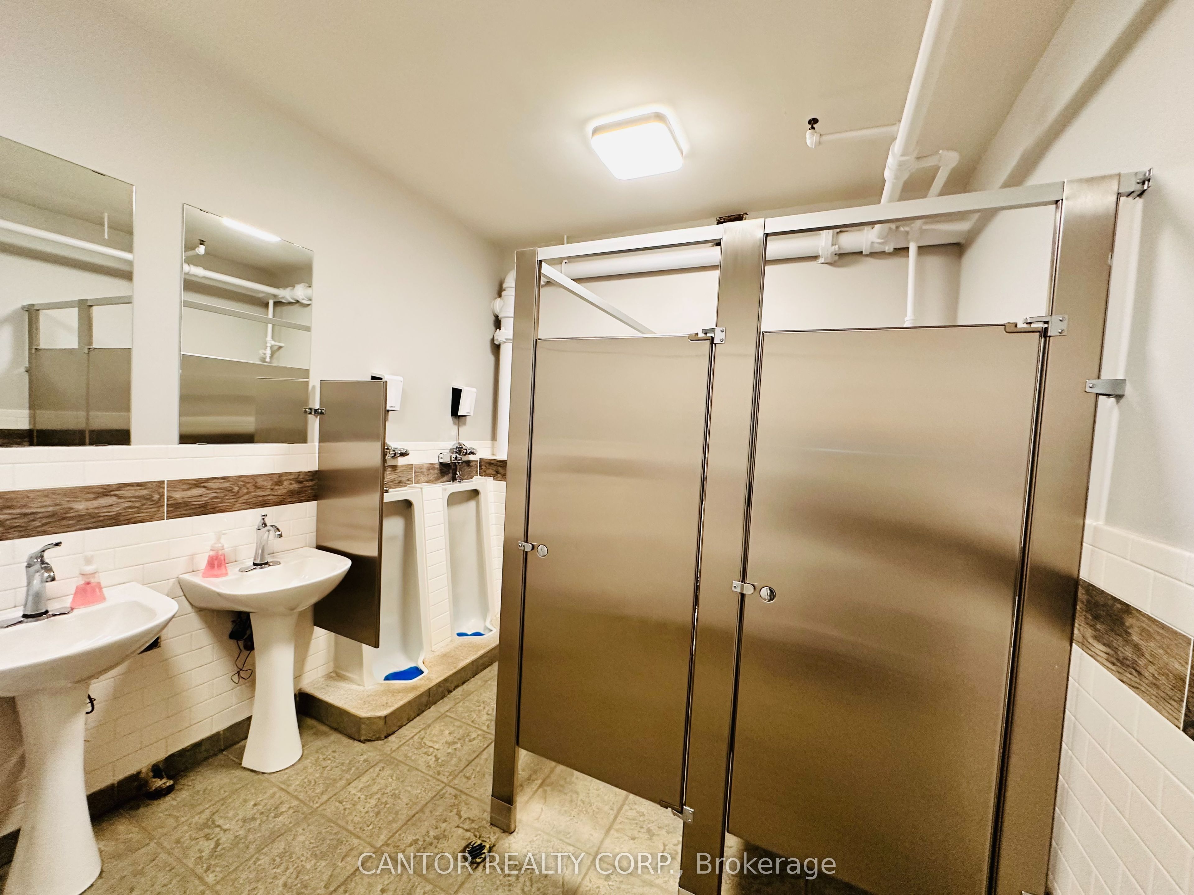 410 Bank Street 202 Property Photo 10