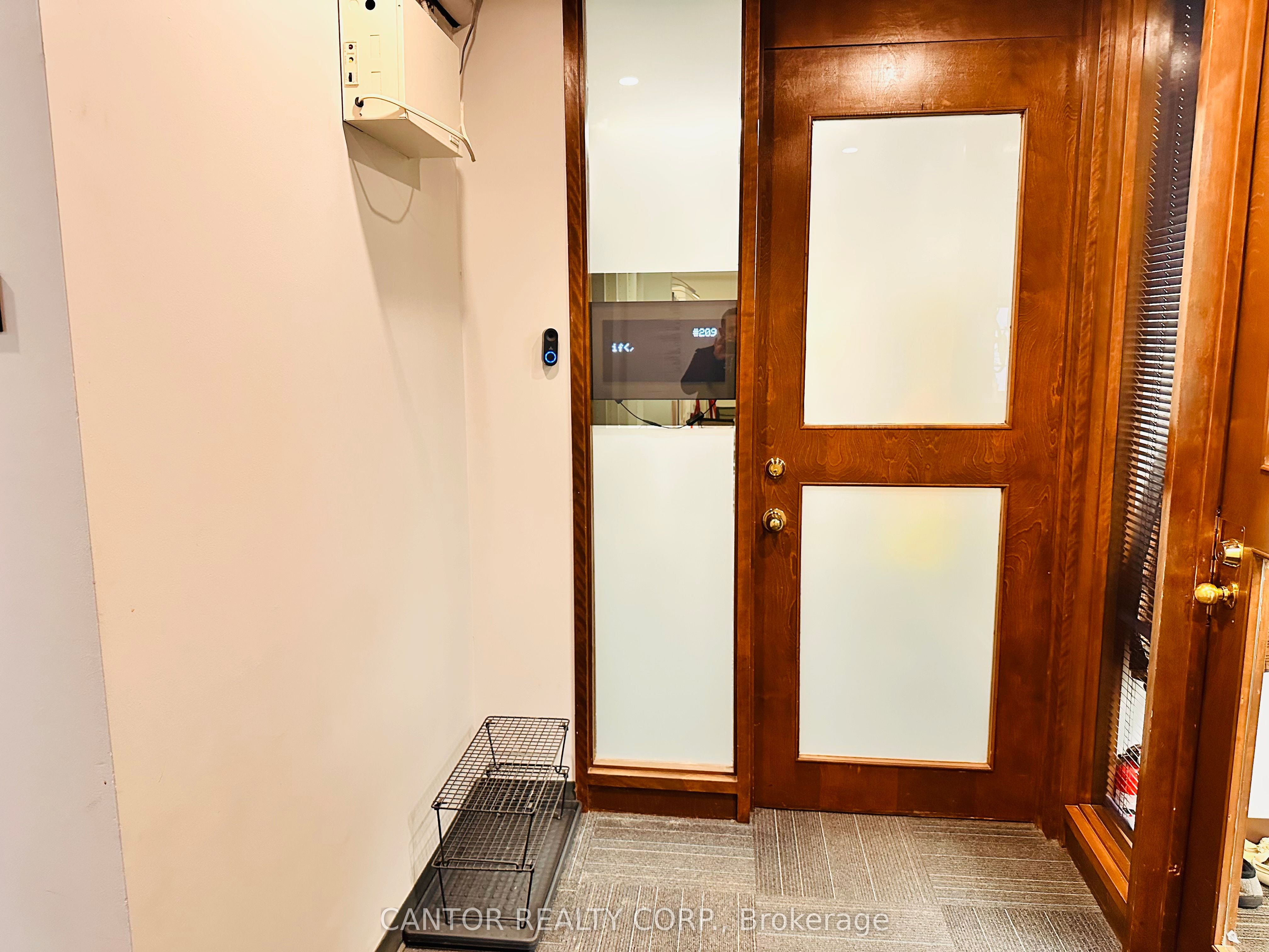 410 Bank Street 209 Property Photo 5