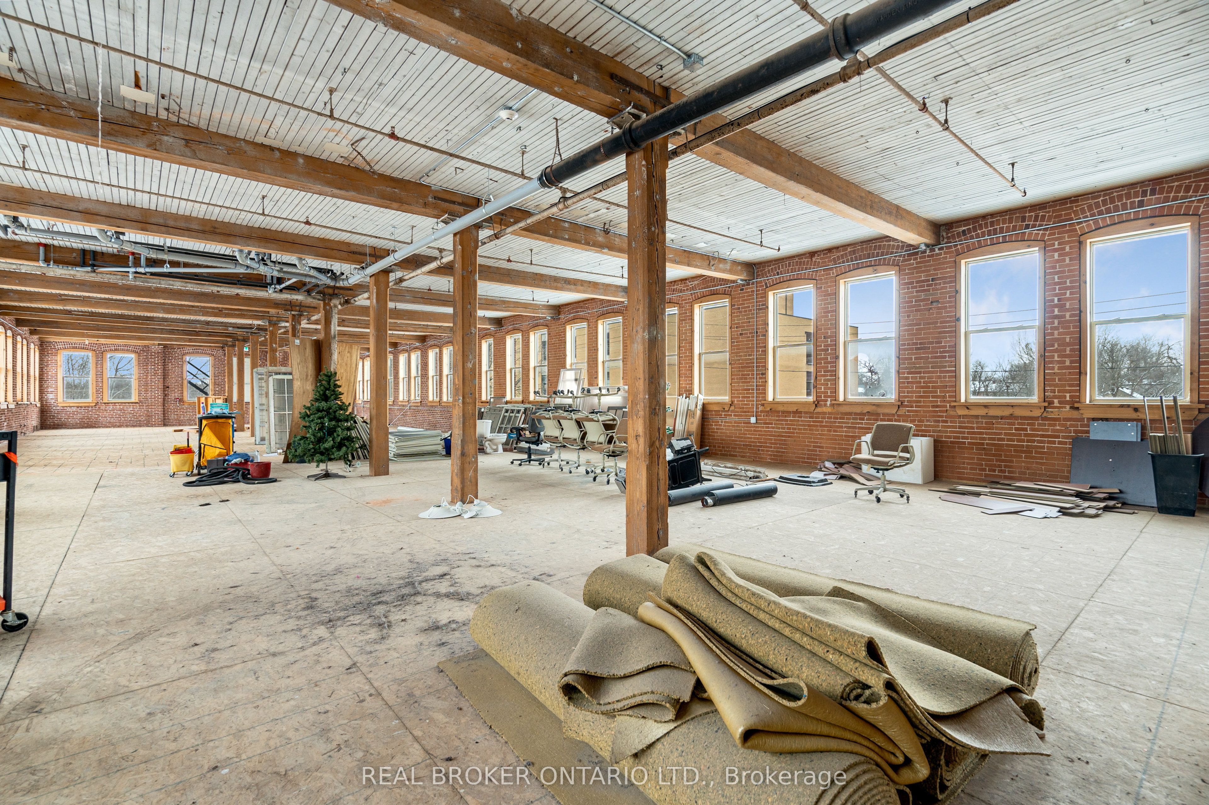1 Sherbrooke Street E 240 Property Photo 17