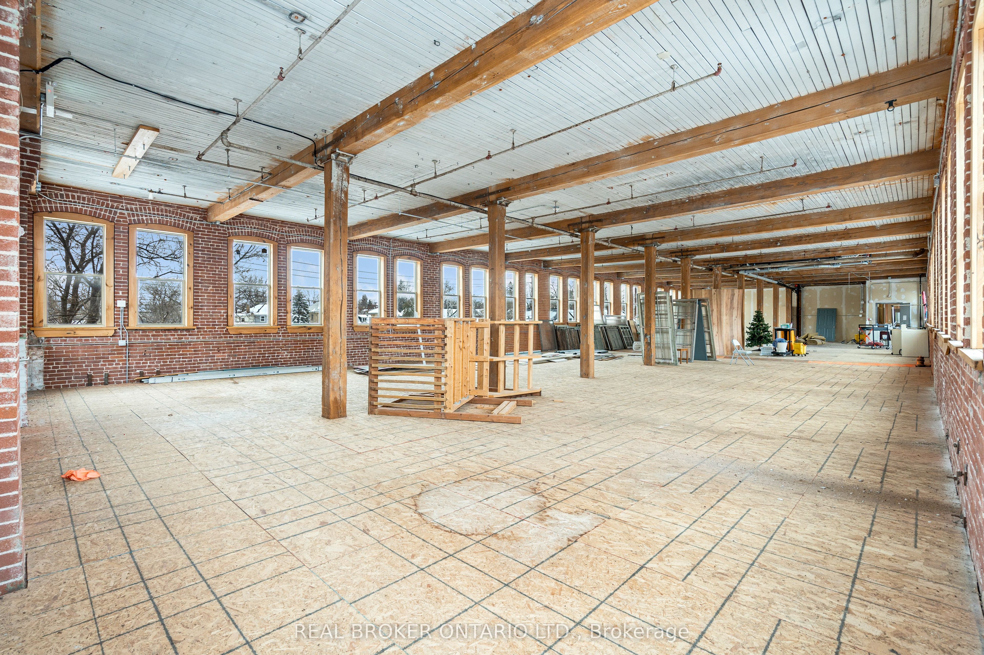 1 Sherbrooke Street E 240 Property Photo 19