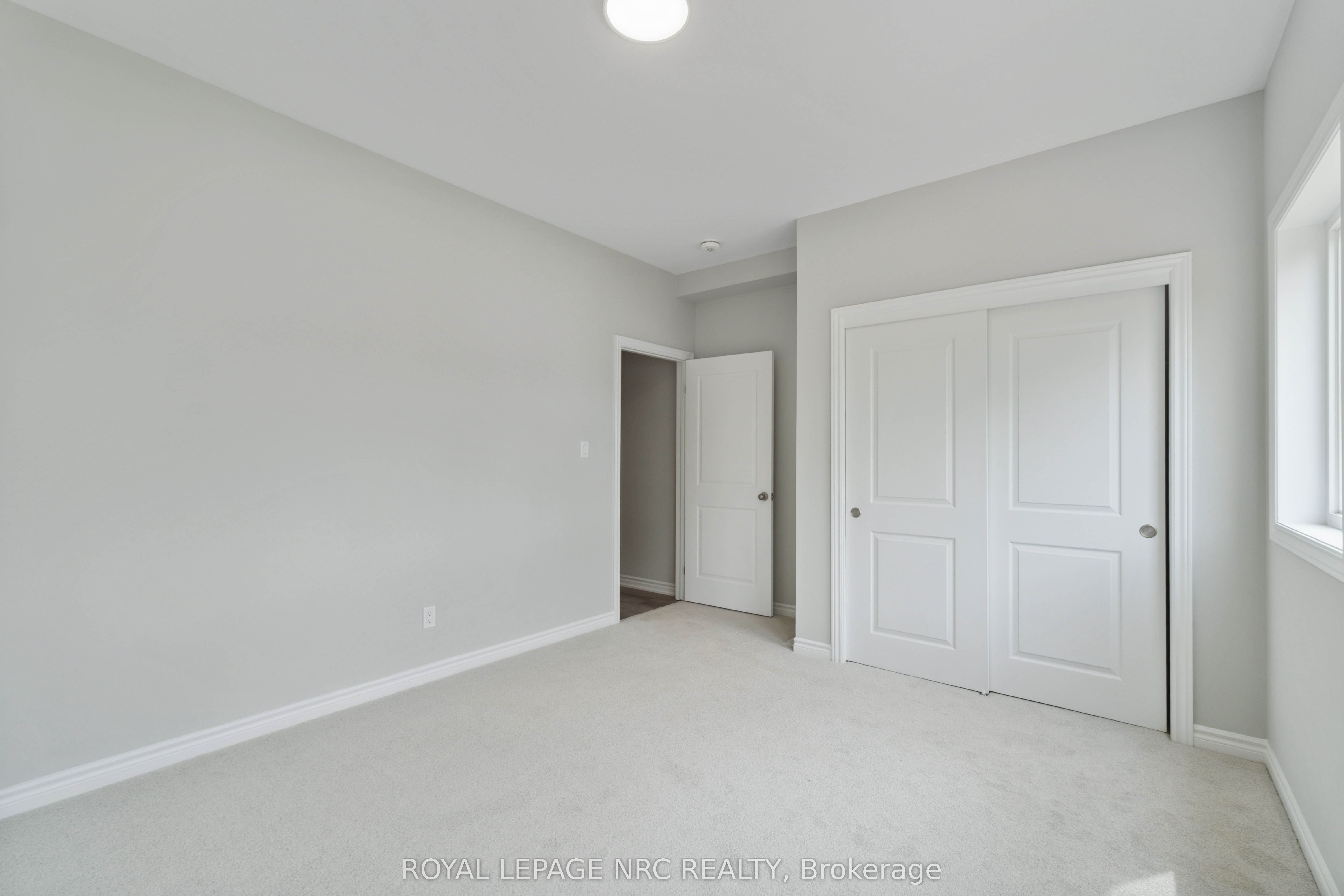 71 Superior Street Property Photo 16