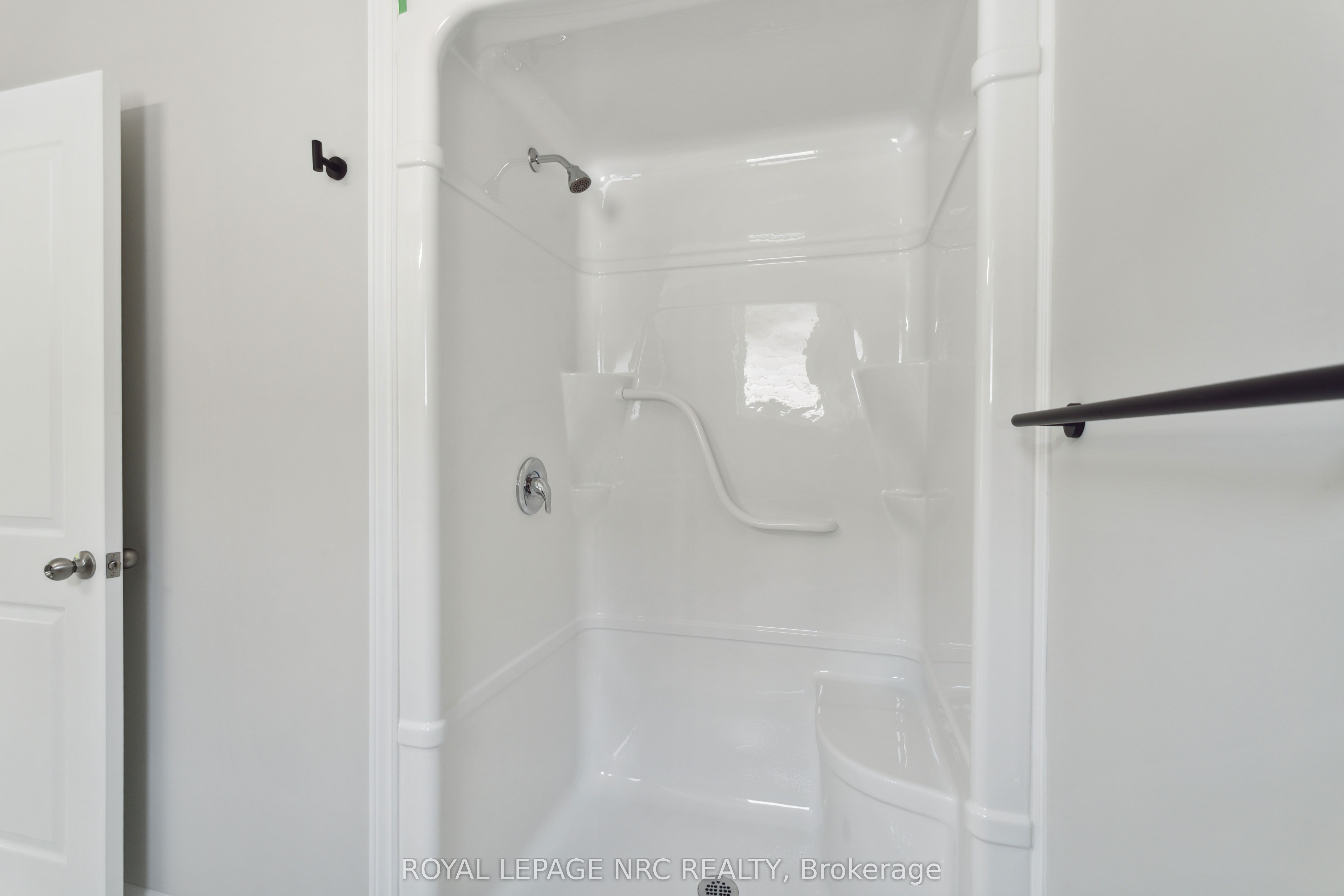 71 Superior Street Property Photo 18