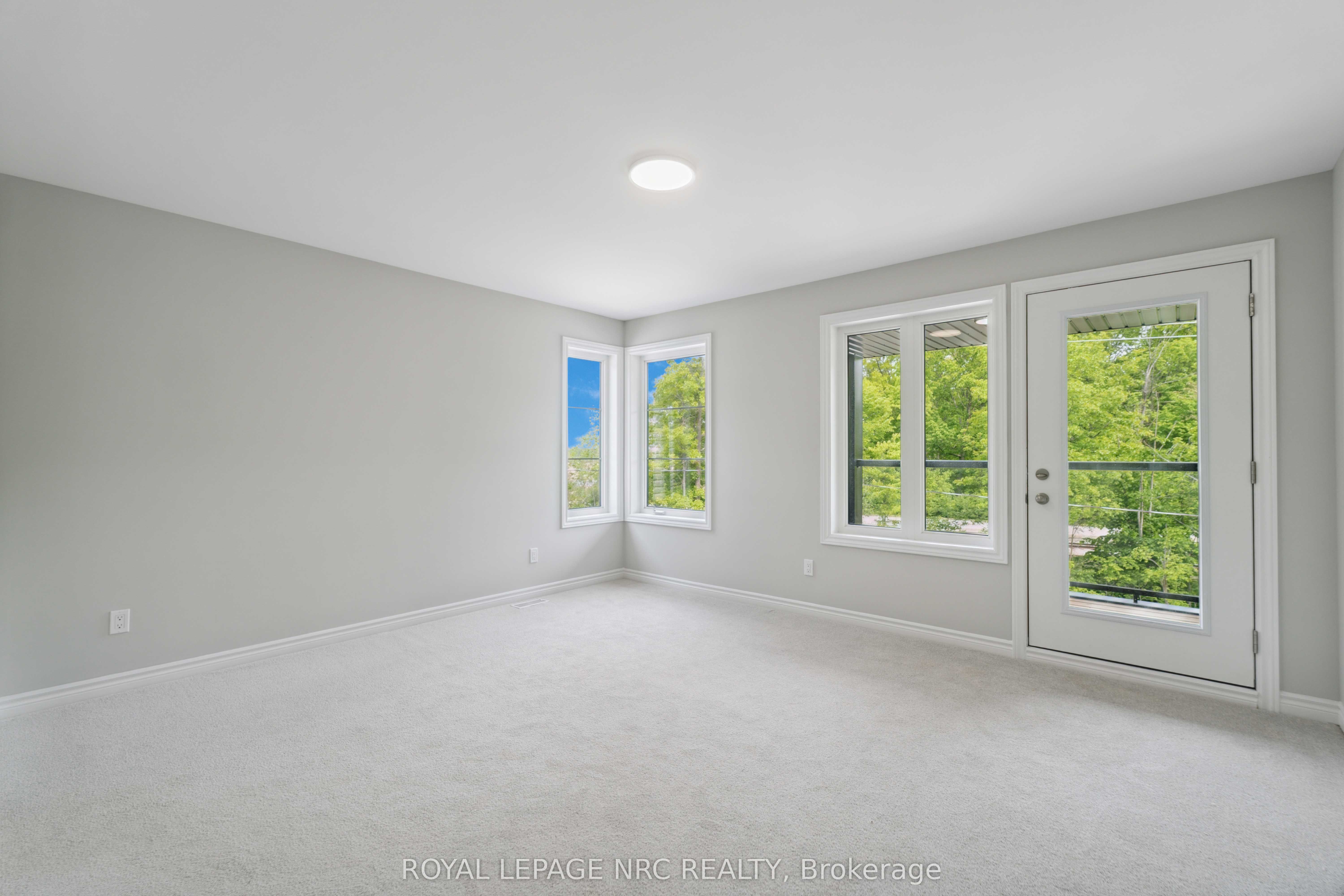 71 Superior Street Property Photo 22