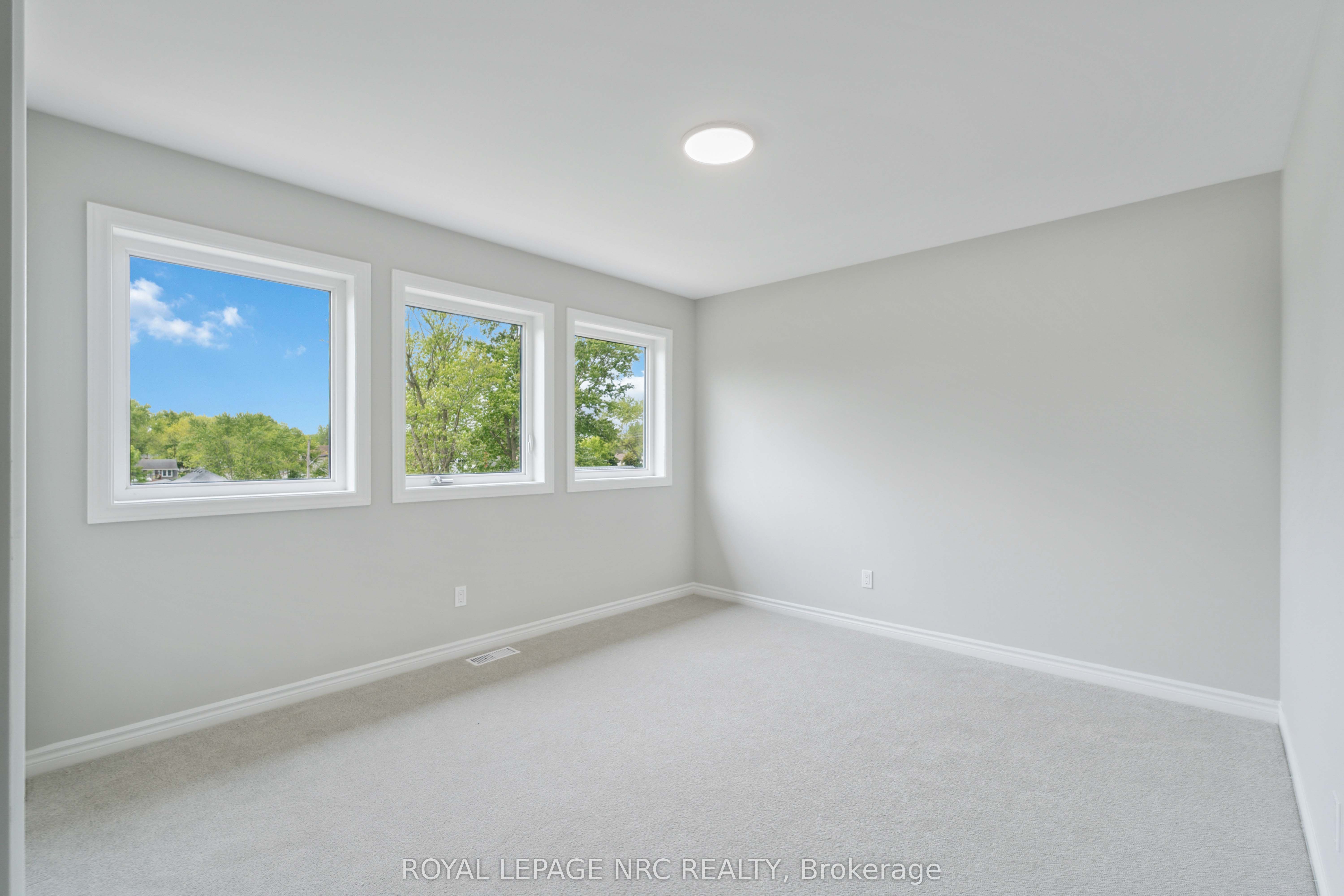 71 Superior Street Property Photo 25