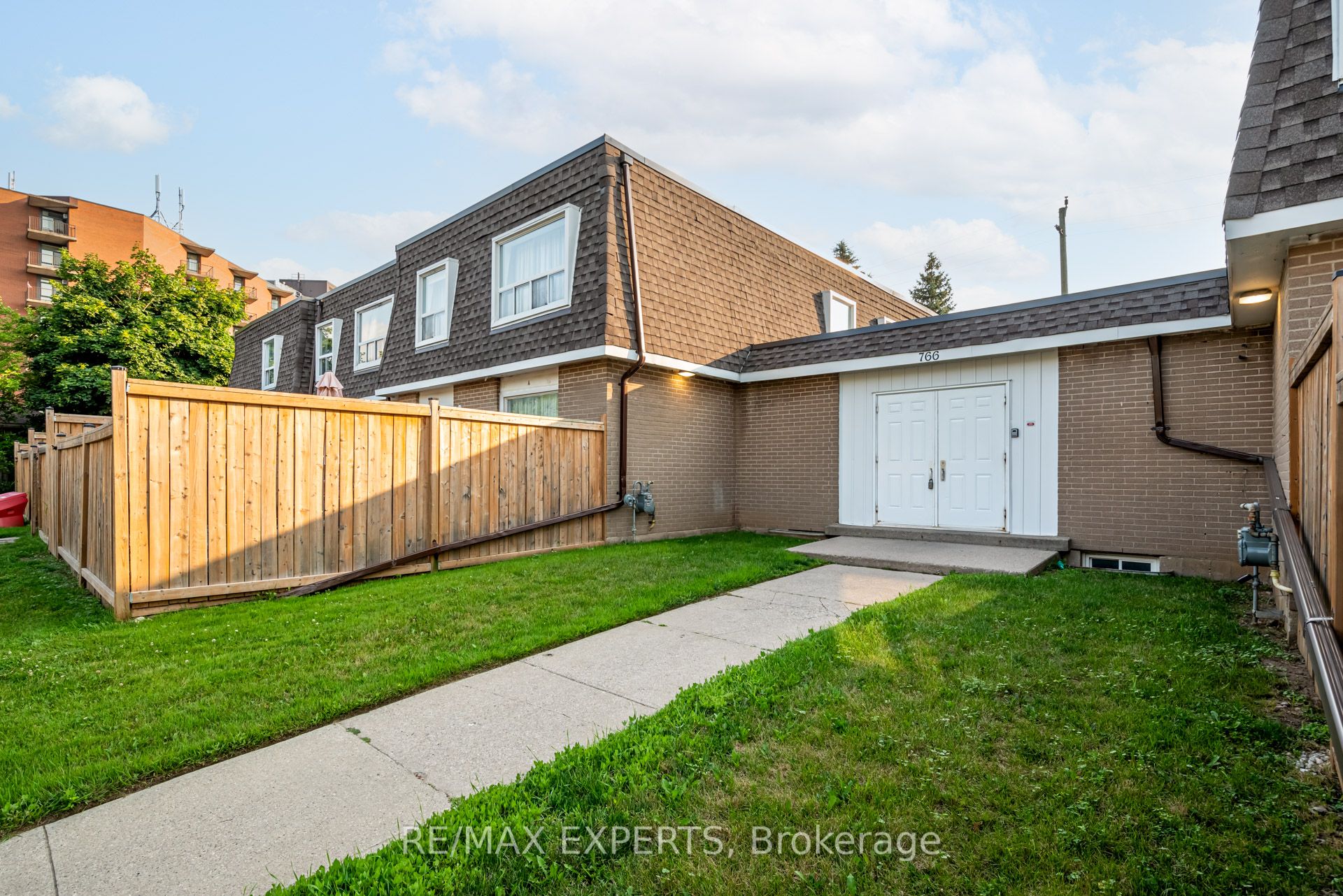 766 WALTER Street J Property Photo 1