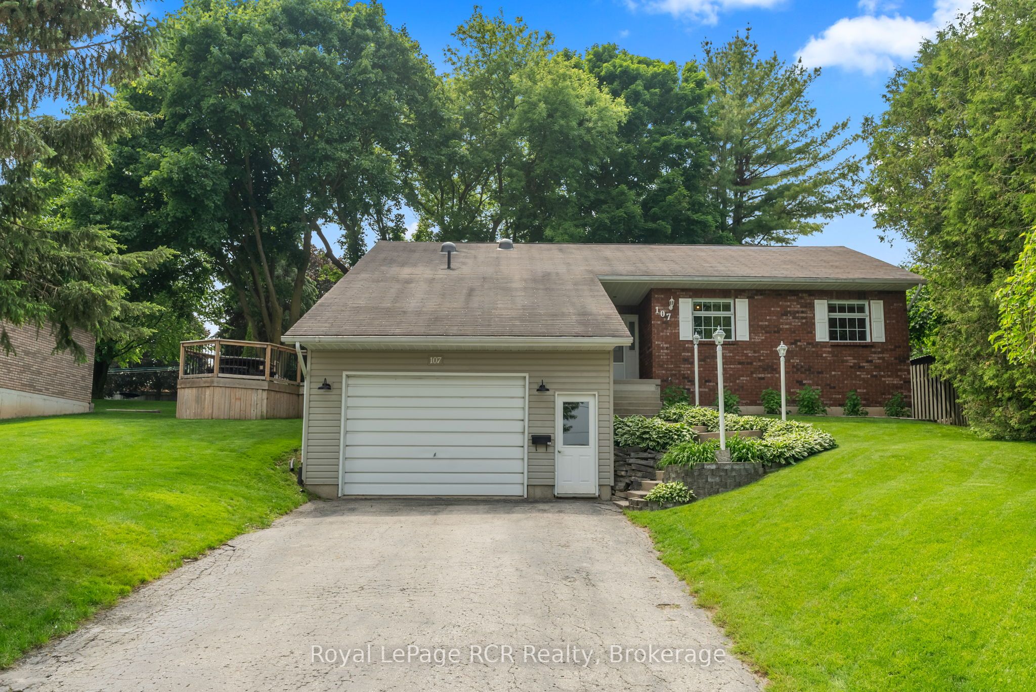 107 Thomas Street Property Photo 1