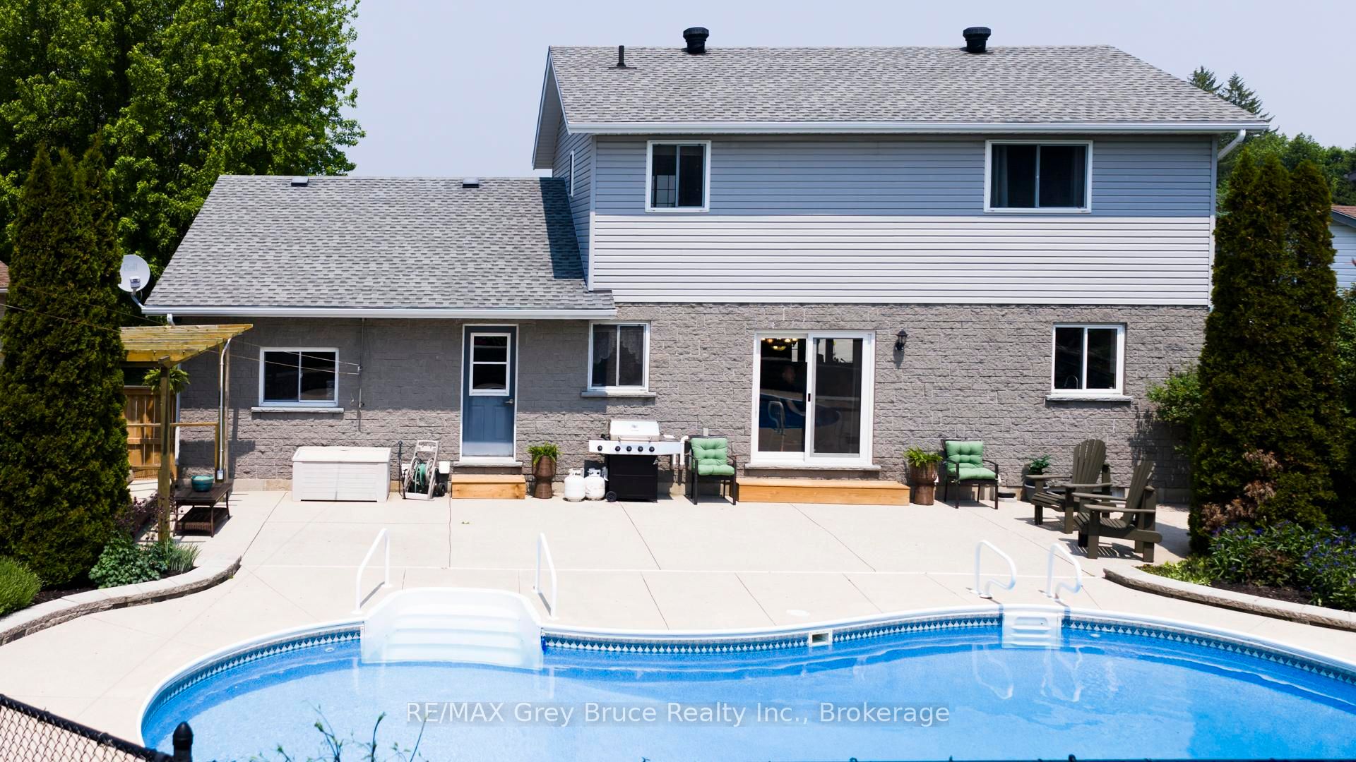 67 John Street Property Photo 5