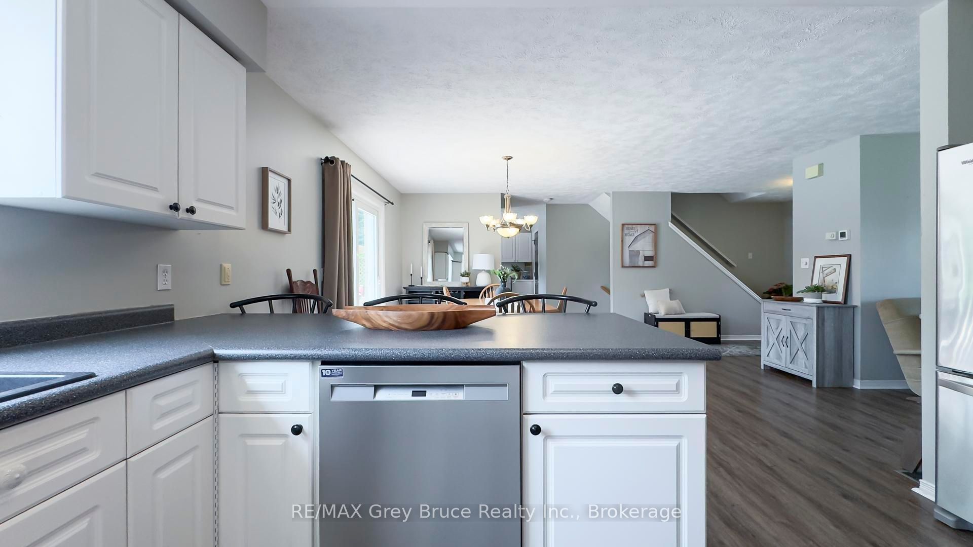 67 John Street Property Photo 15