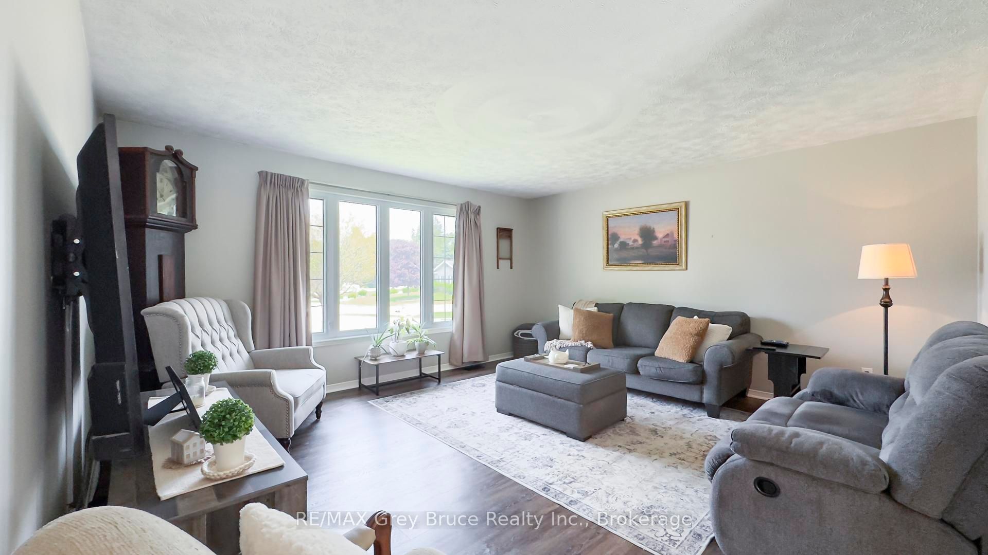 67 John Street Property Photo 17