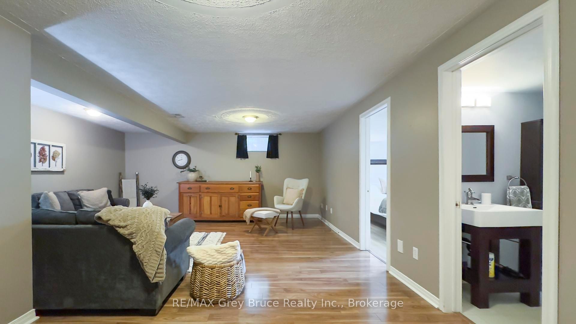67 John Street Property Photo 32