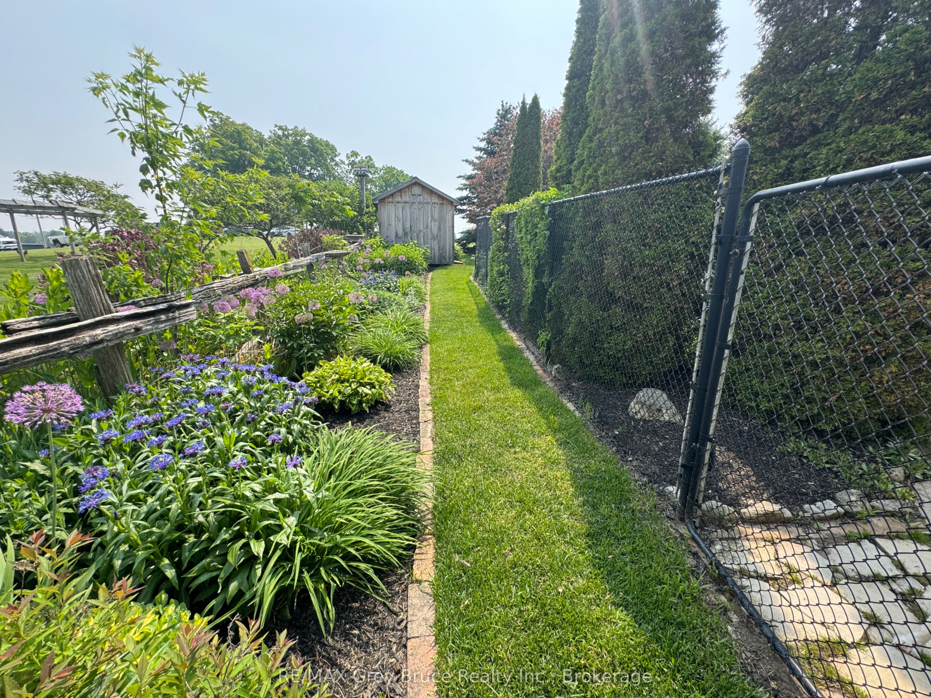 67 John Street Property Photo 48