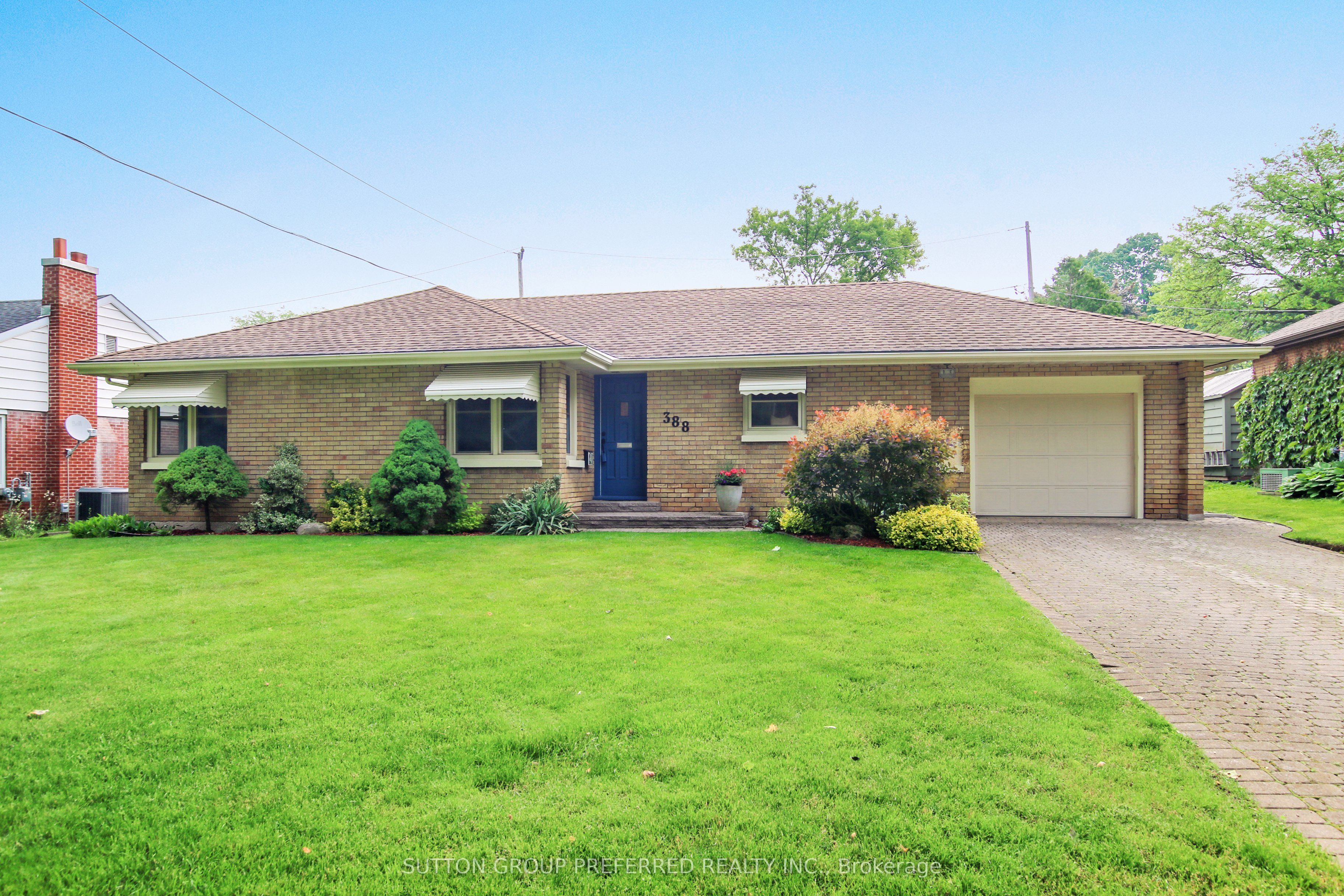 388 Colville Blvd Property Photo 1