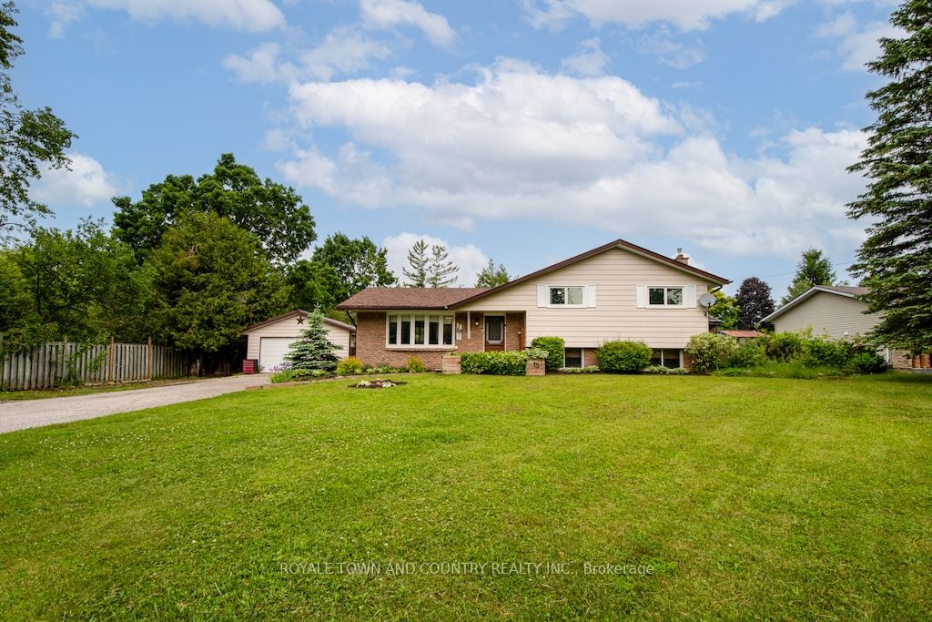 15 Janet Drive Property Photo 1