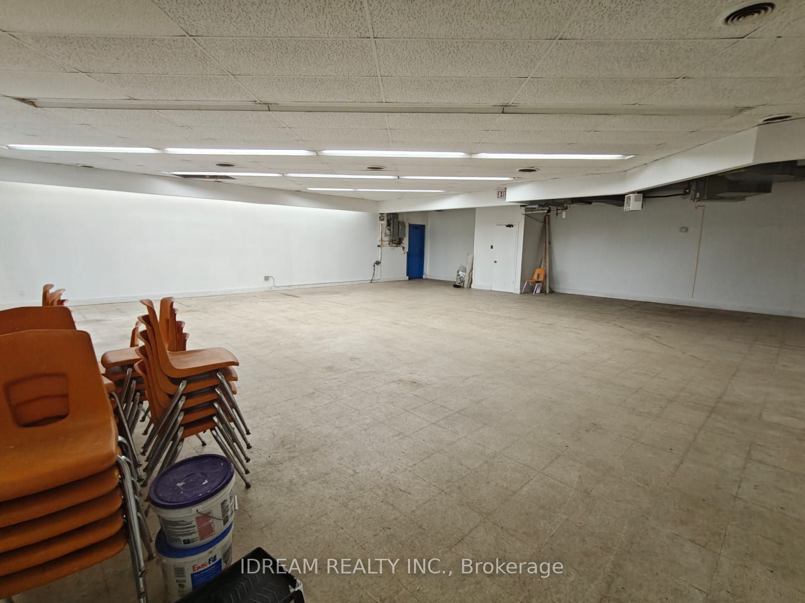 66 St Lawrence Street N Property Photo 3