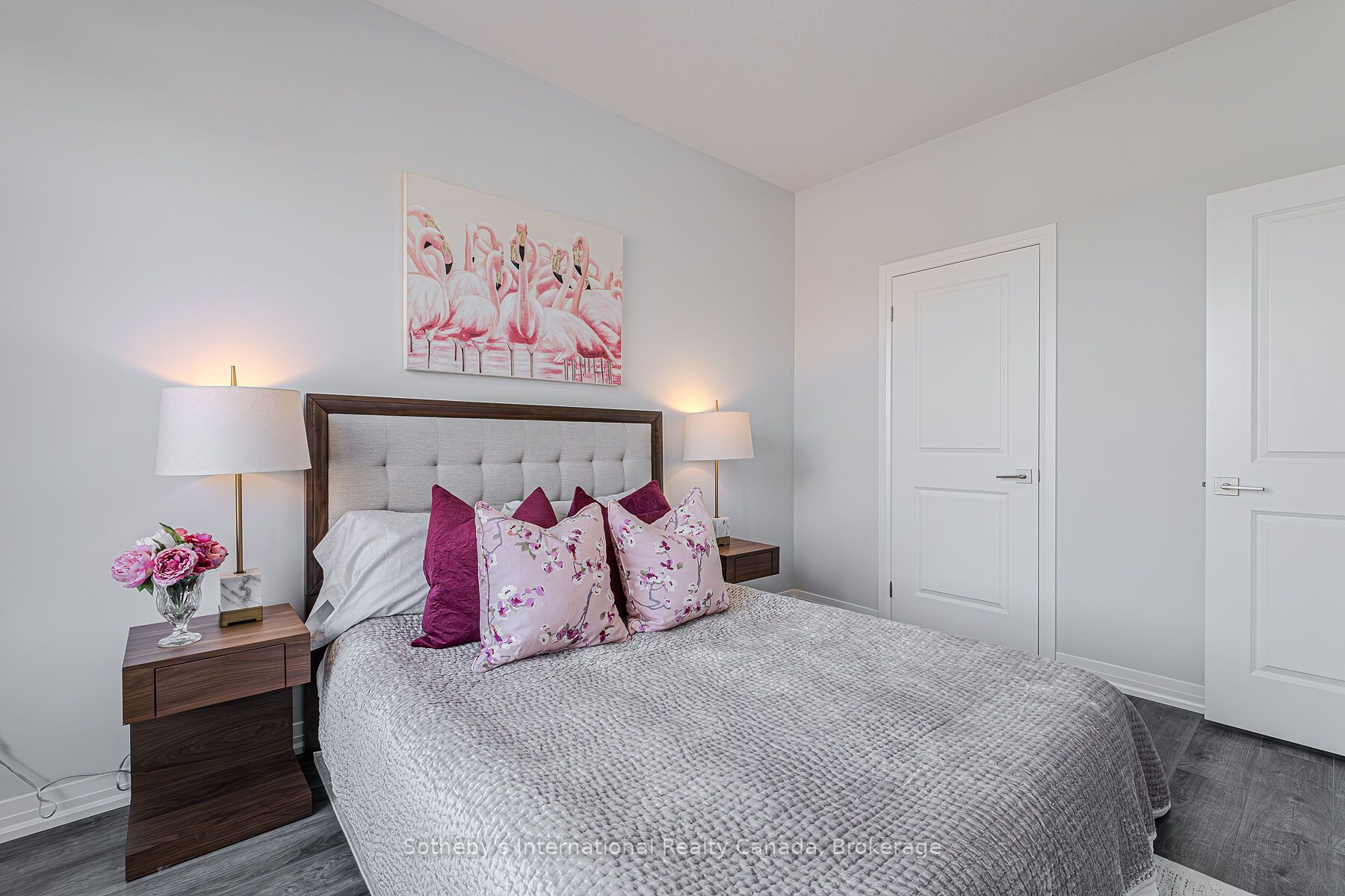 550 Grey Street 6 Property Photo 7