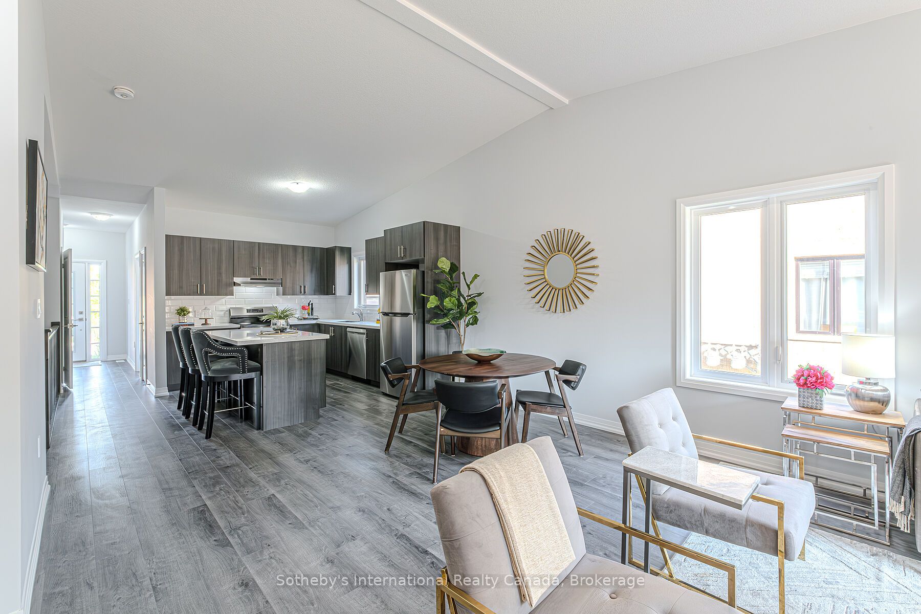 550 Grey Street 6 Property Photo 16