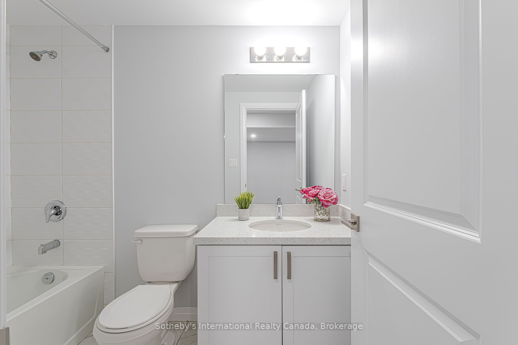 550 Grey Street 6 Property Photo 28