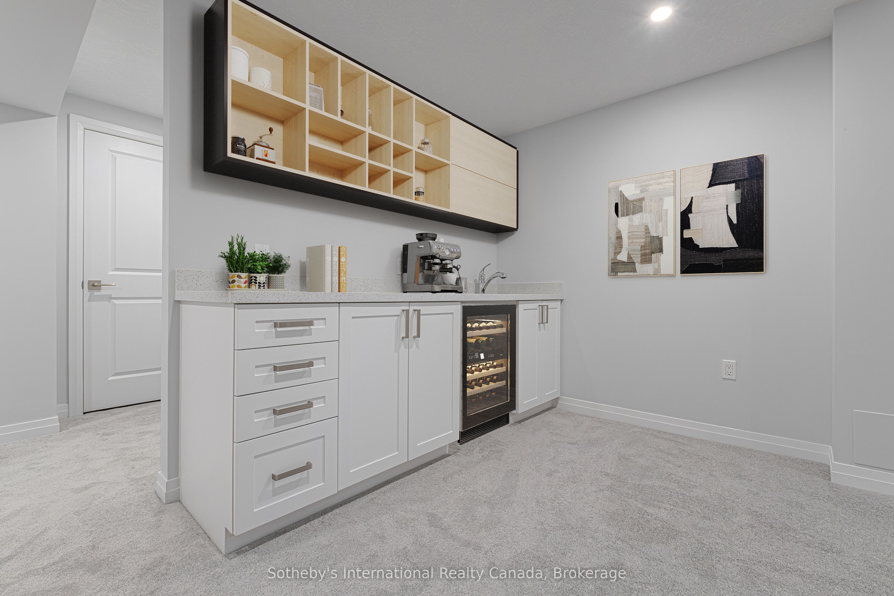 550 Grey Street 6 Property Photo 32