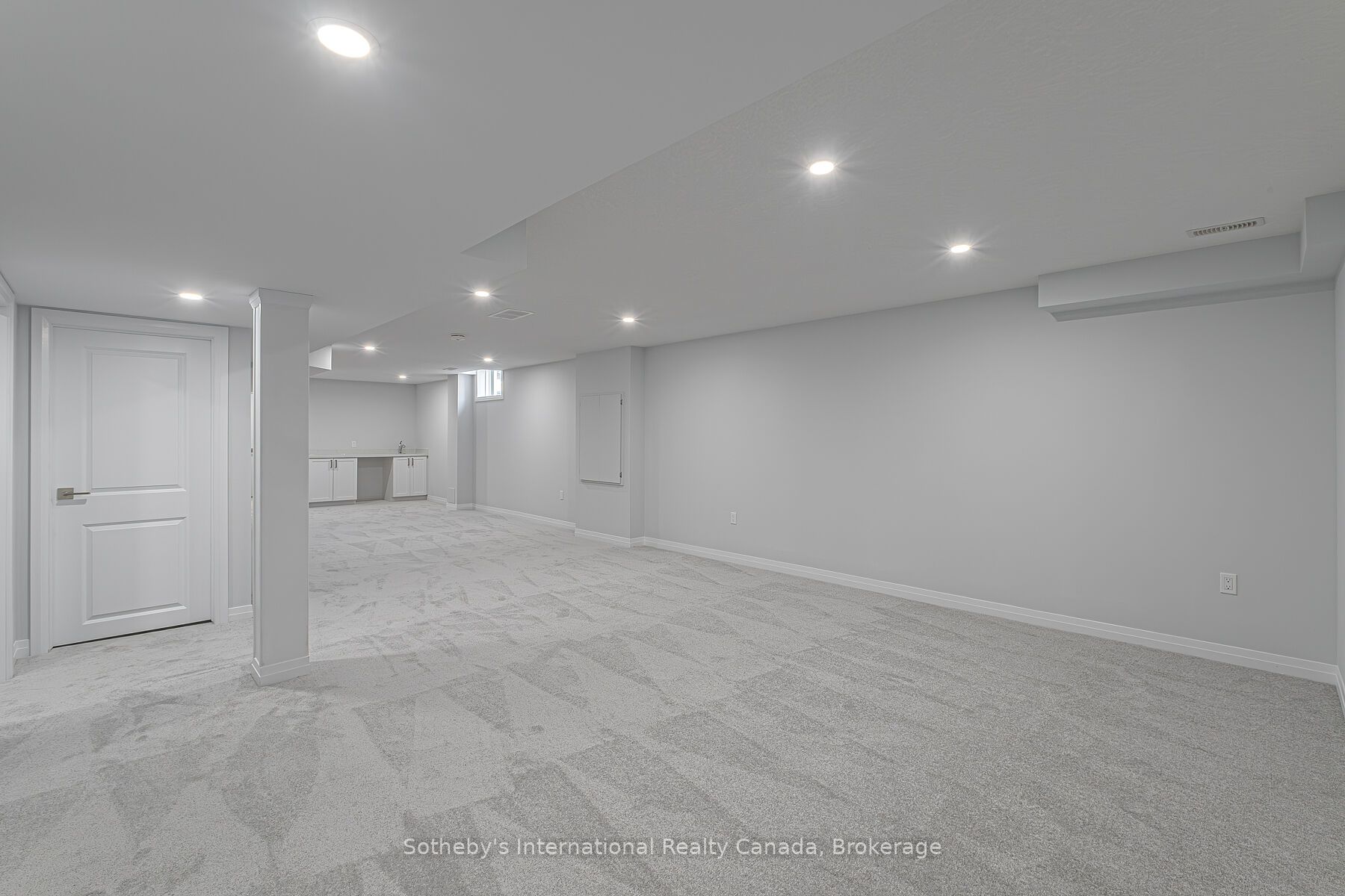 550 Grey Street 6 Property Photo 41