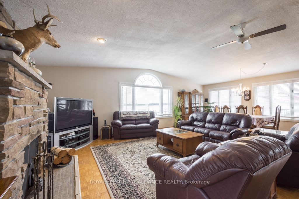 11438c Loyalist Parkway N Property Photo 9