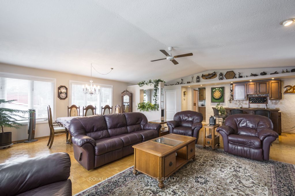 11438c Loyalist Parkway N Property Photo 10