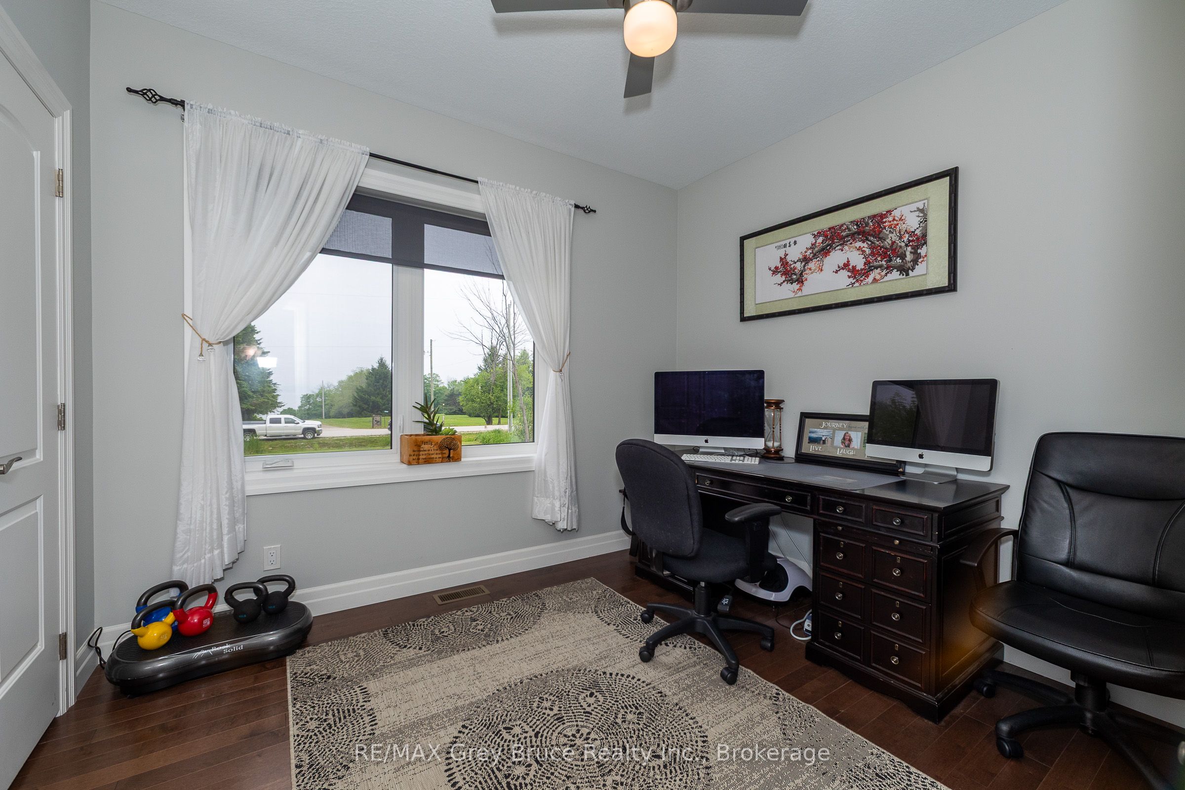 350293 A Concession Property Photo 16