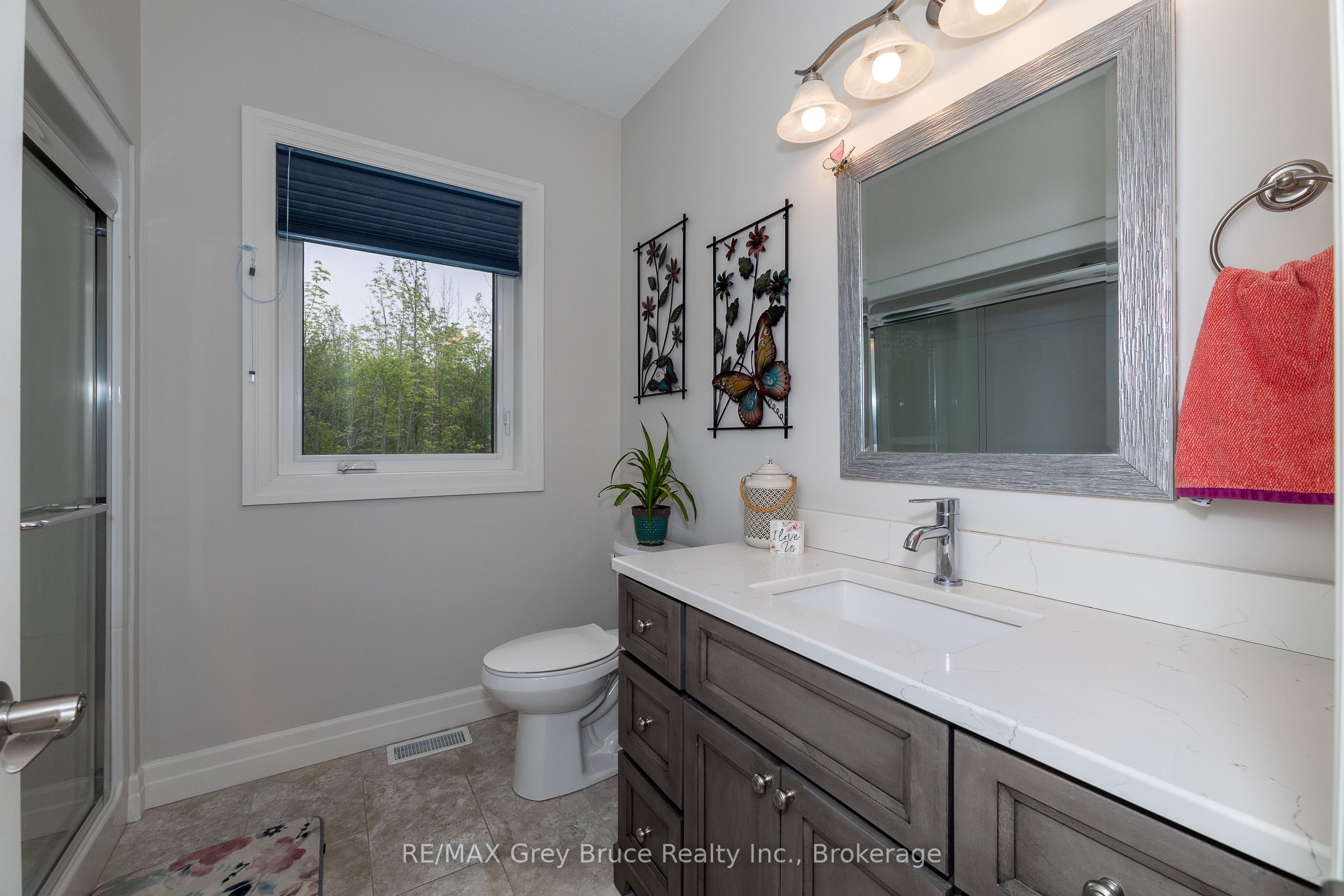 350293 A Concession Property Photo 22