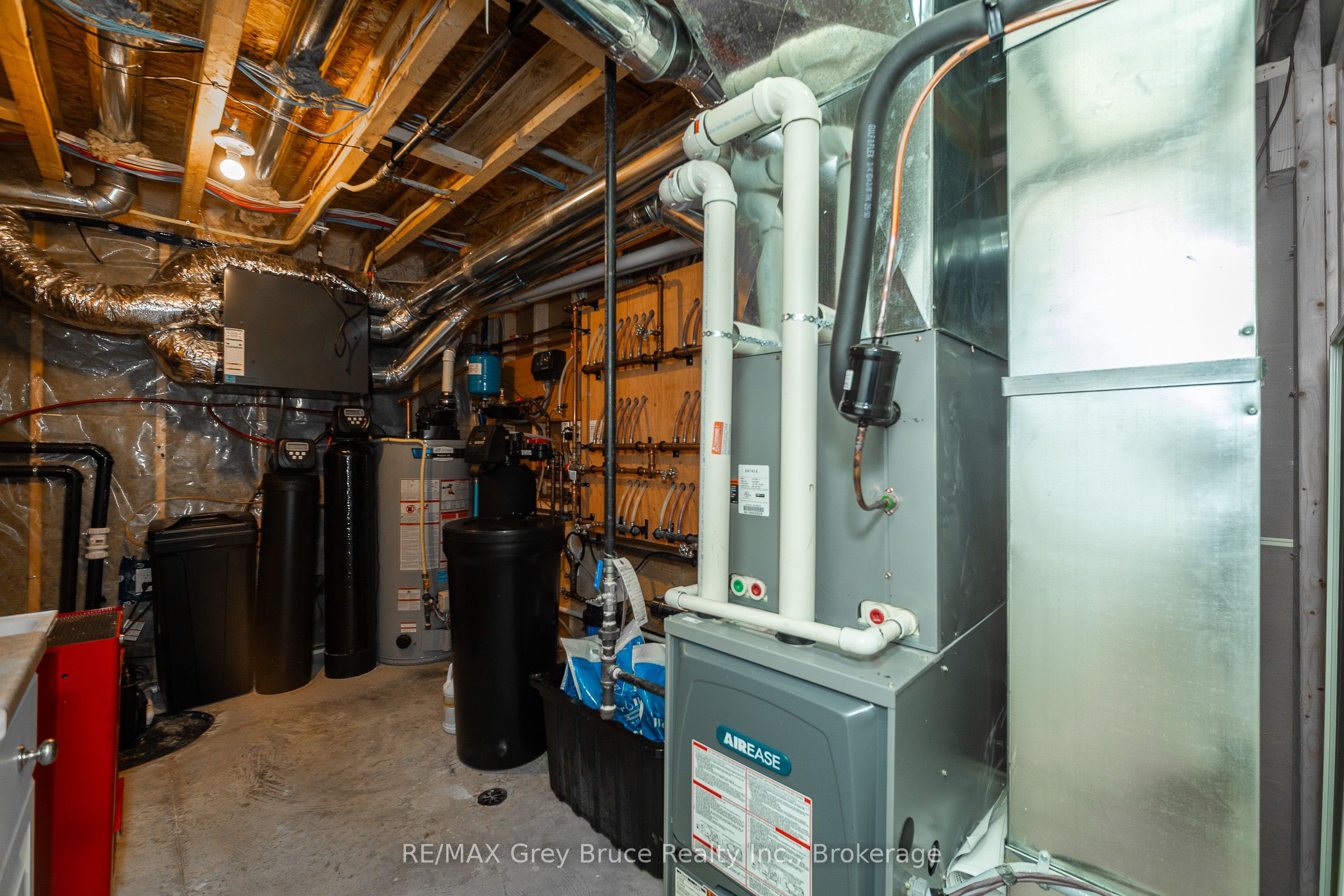 350293 A Concession Property Photo 32