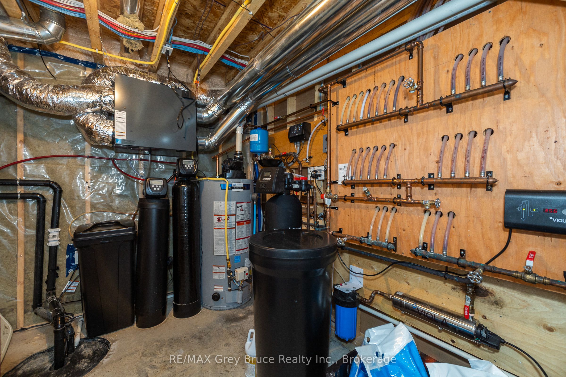 350293 A Concession Property Photo 33