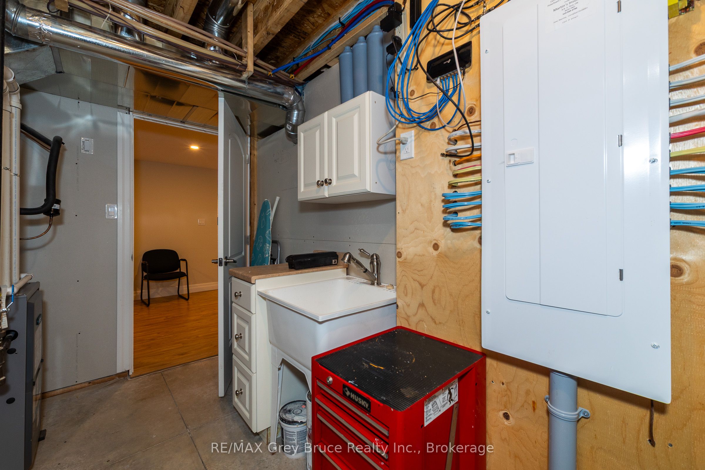 350293 A Concession Property Photo 34