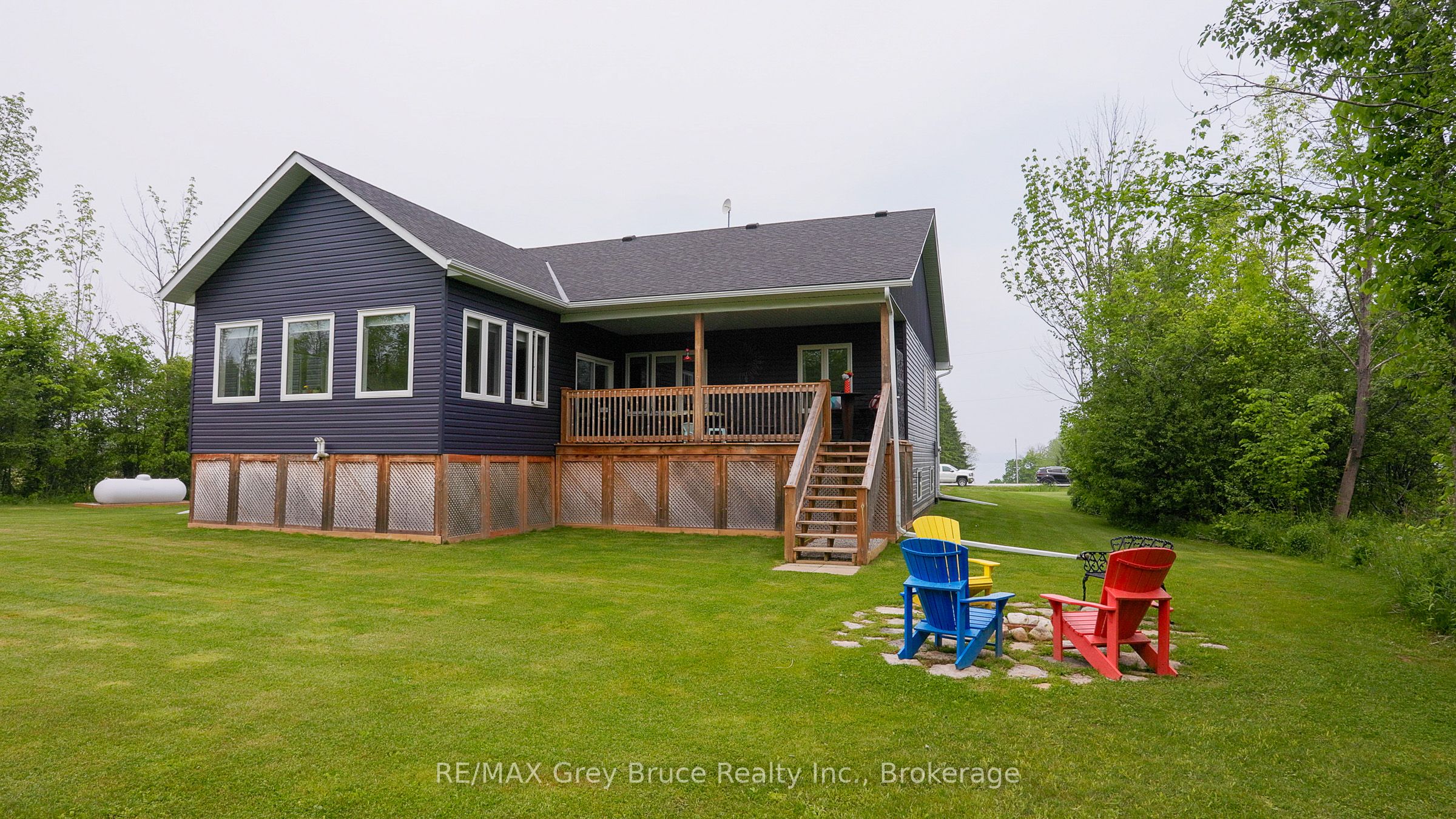 350293 A Concession Property Photo 44