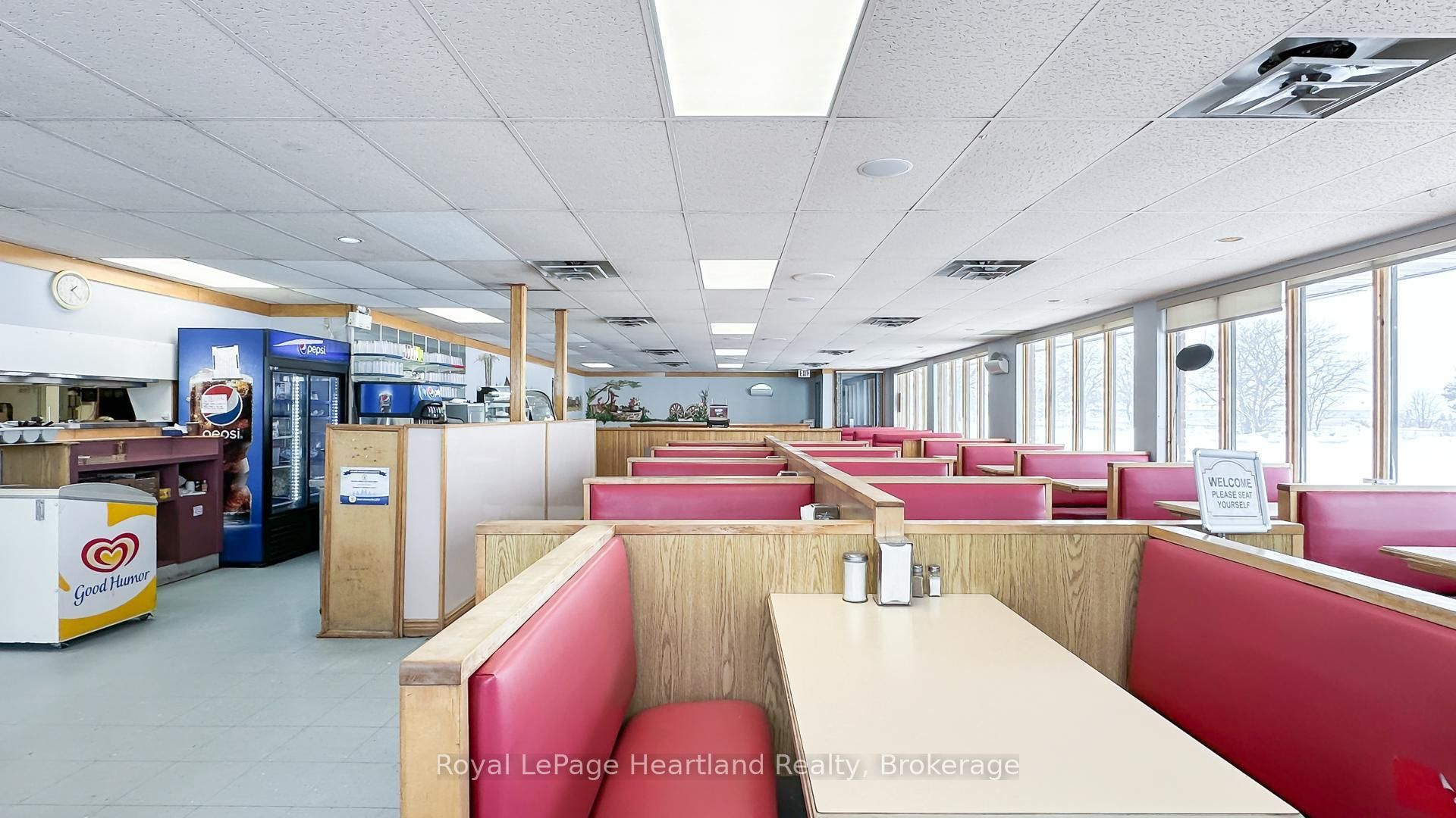 76988 London Road S Property Photo 15