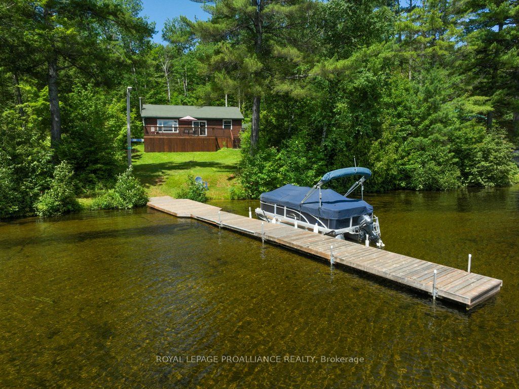 518 Mazinaw Lake Property Photo 1