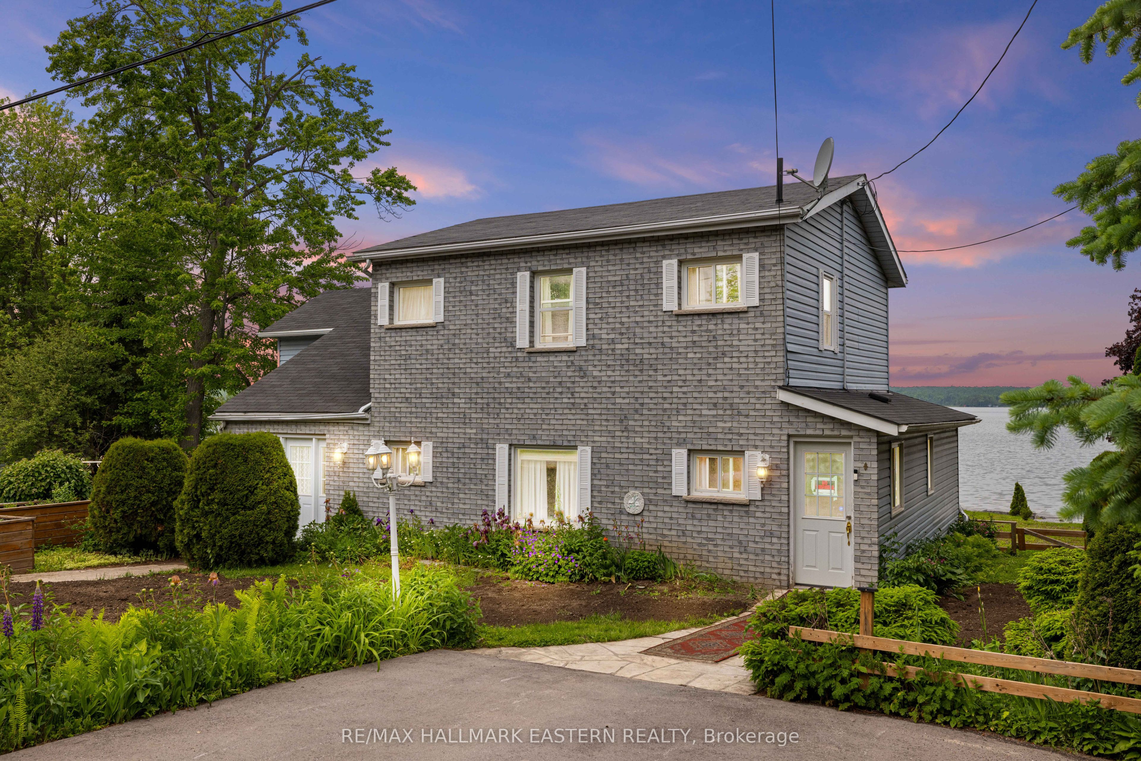 2452 Upper Chemung Drive Property Photo 2