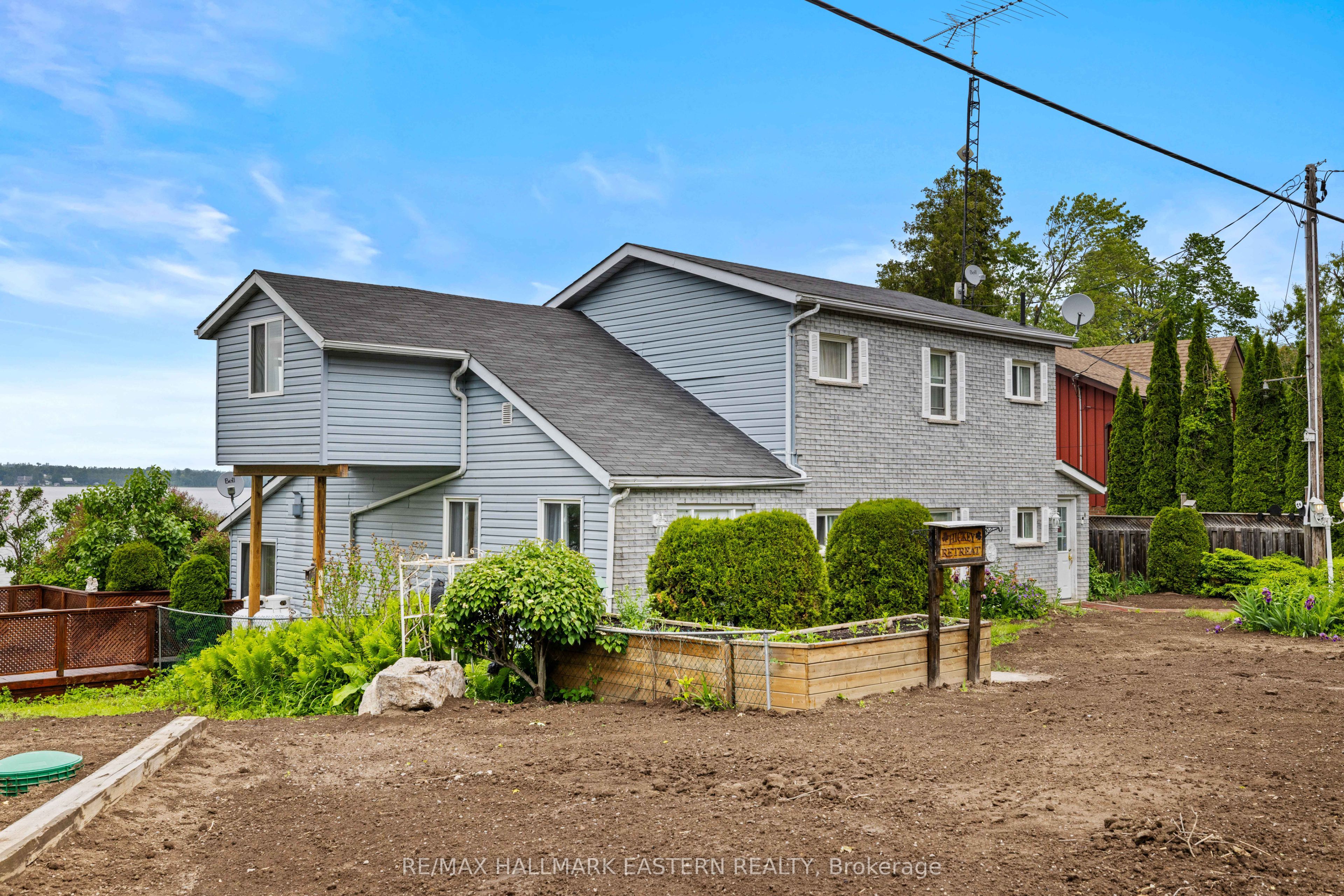 2452 Upper Chemung Drive Property Photo 4