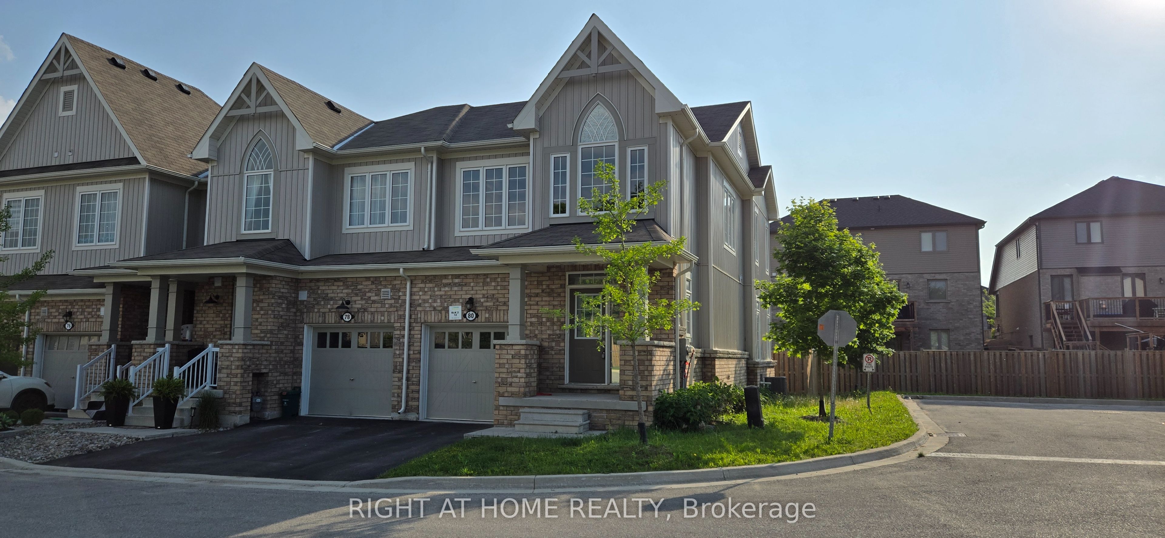 80 Leeson Street Property Photo 1