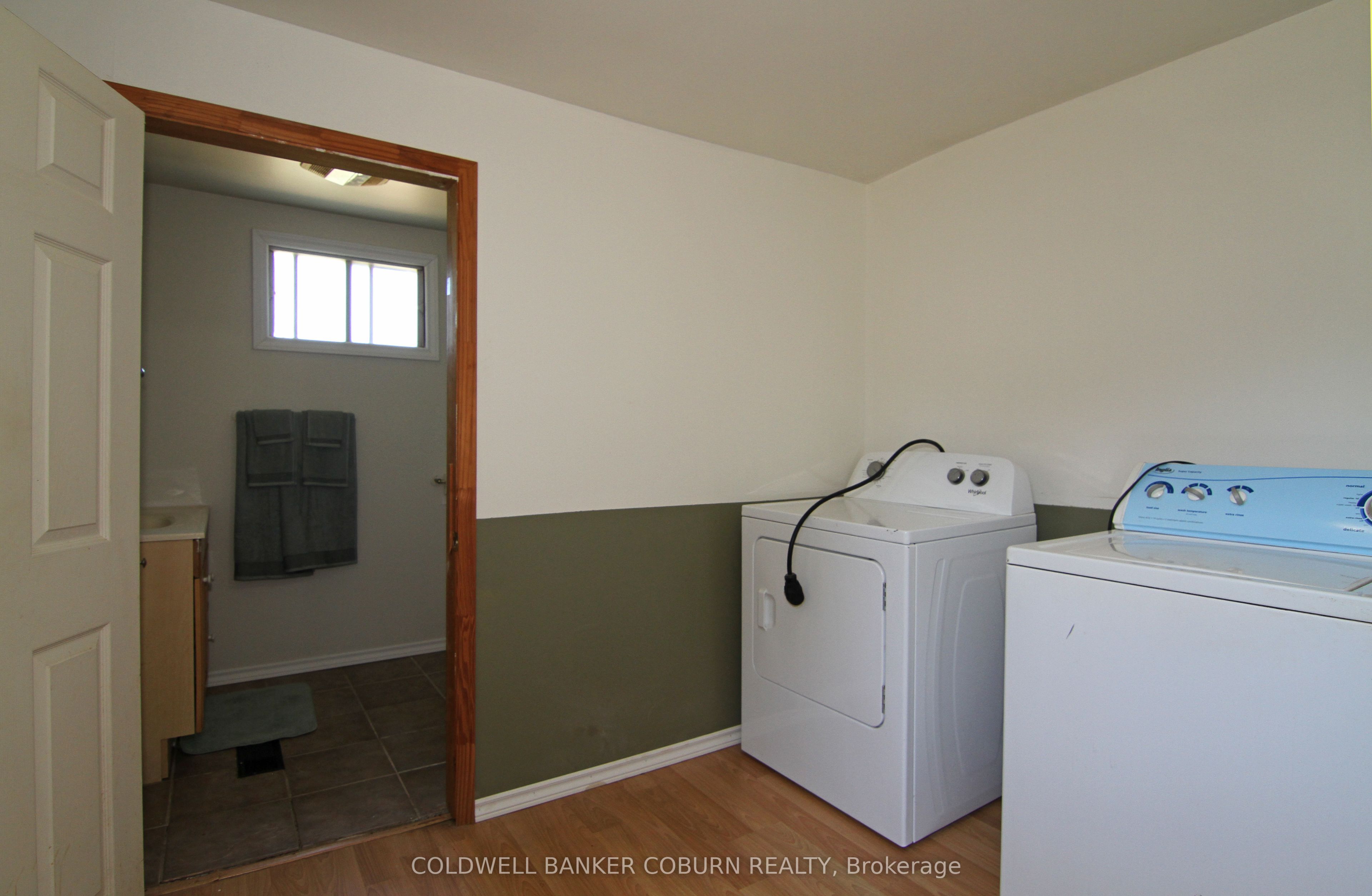 11597 Dundela Road Property Photo 7