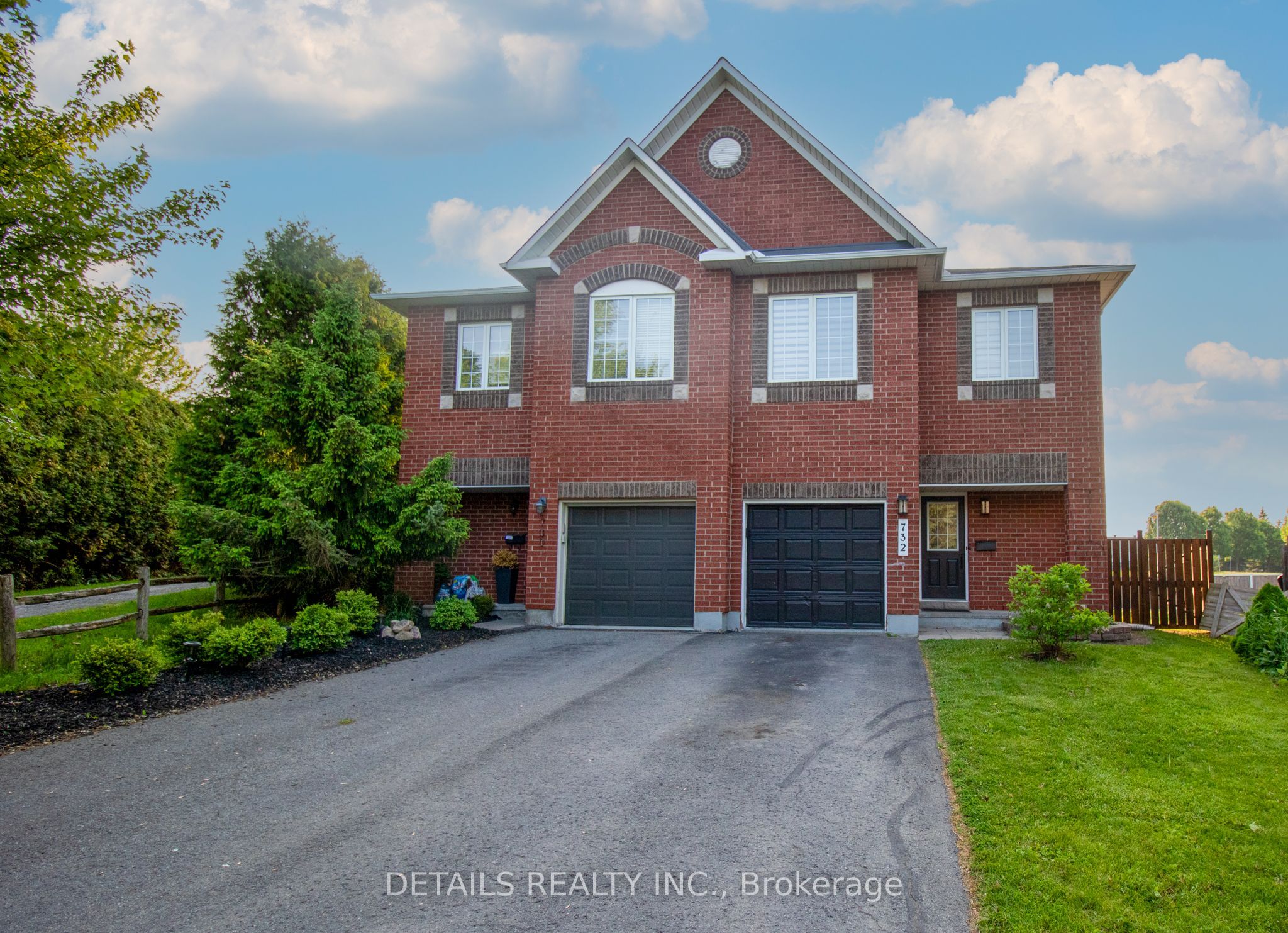 732 Carmella Crescent