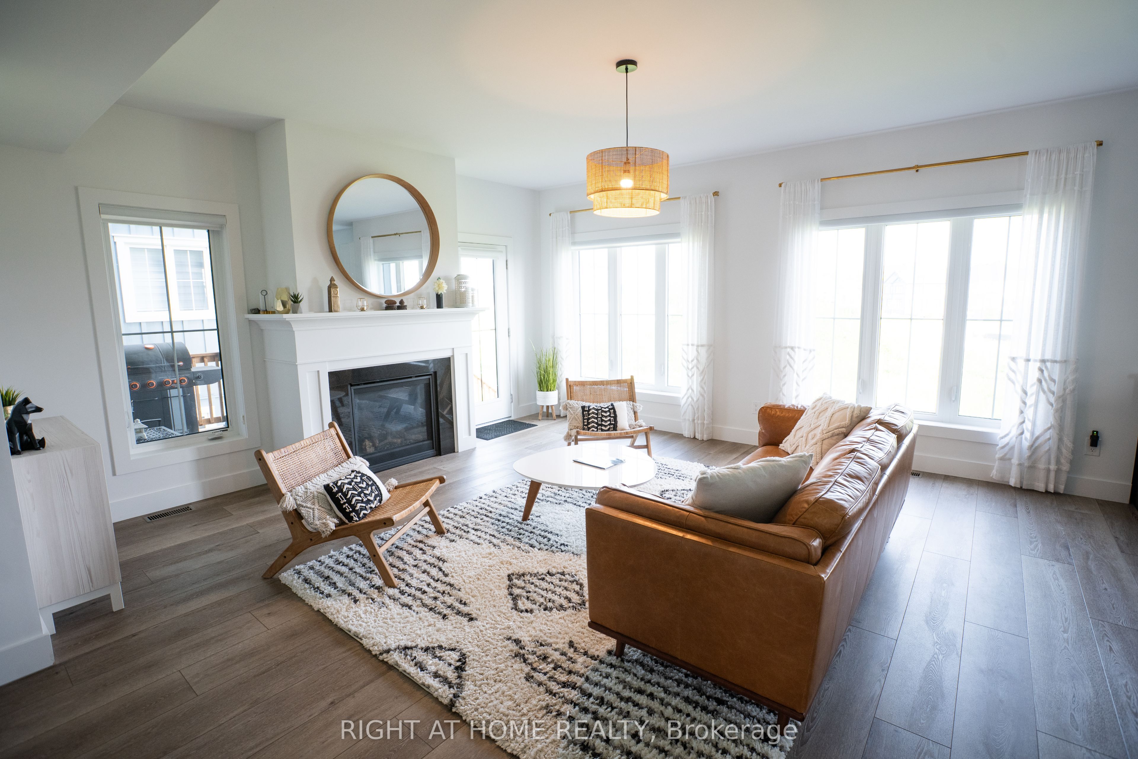 114 Black Willow Crescent Property Photo 7