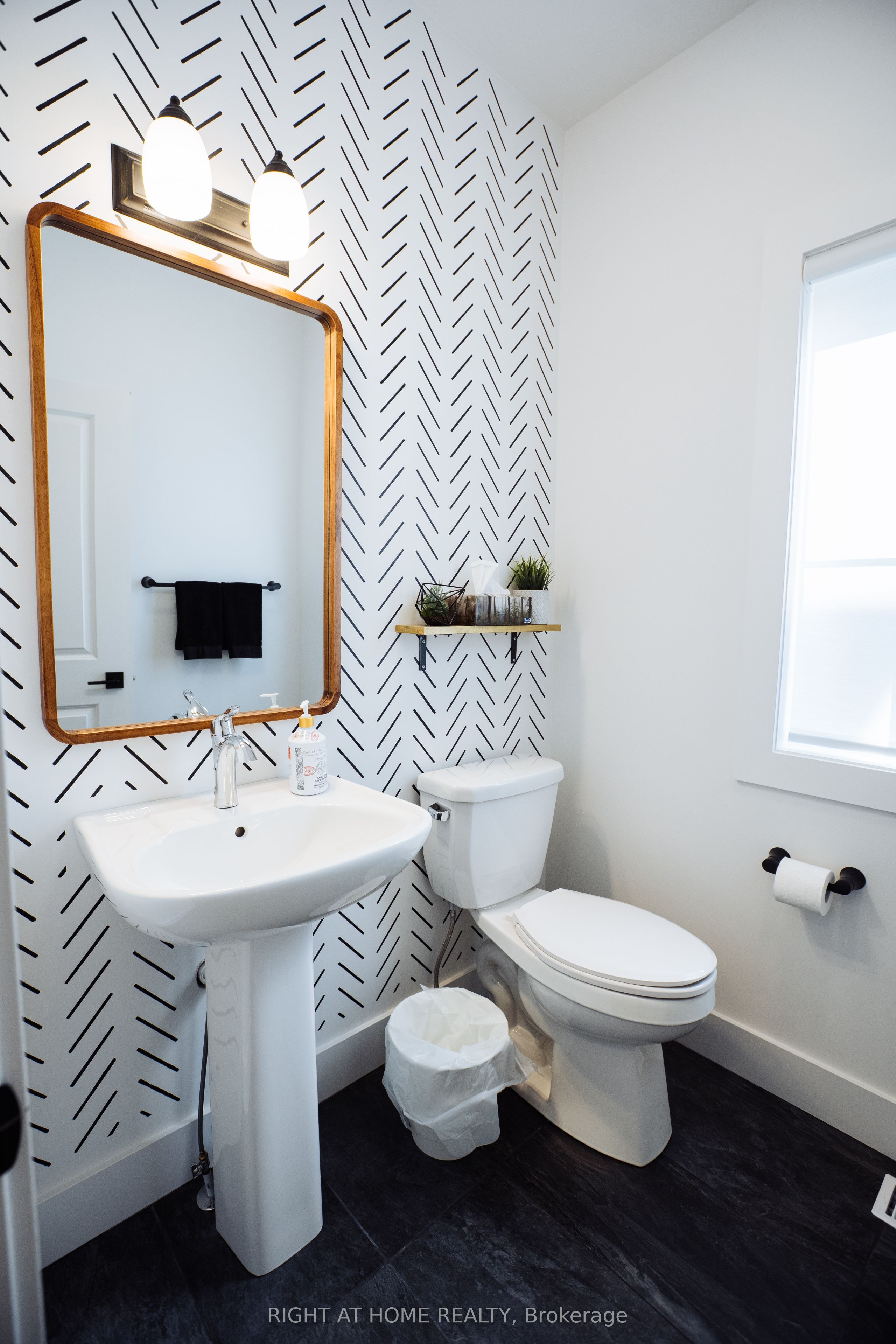 114 Black Willow Crescent Property Photo 18