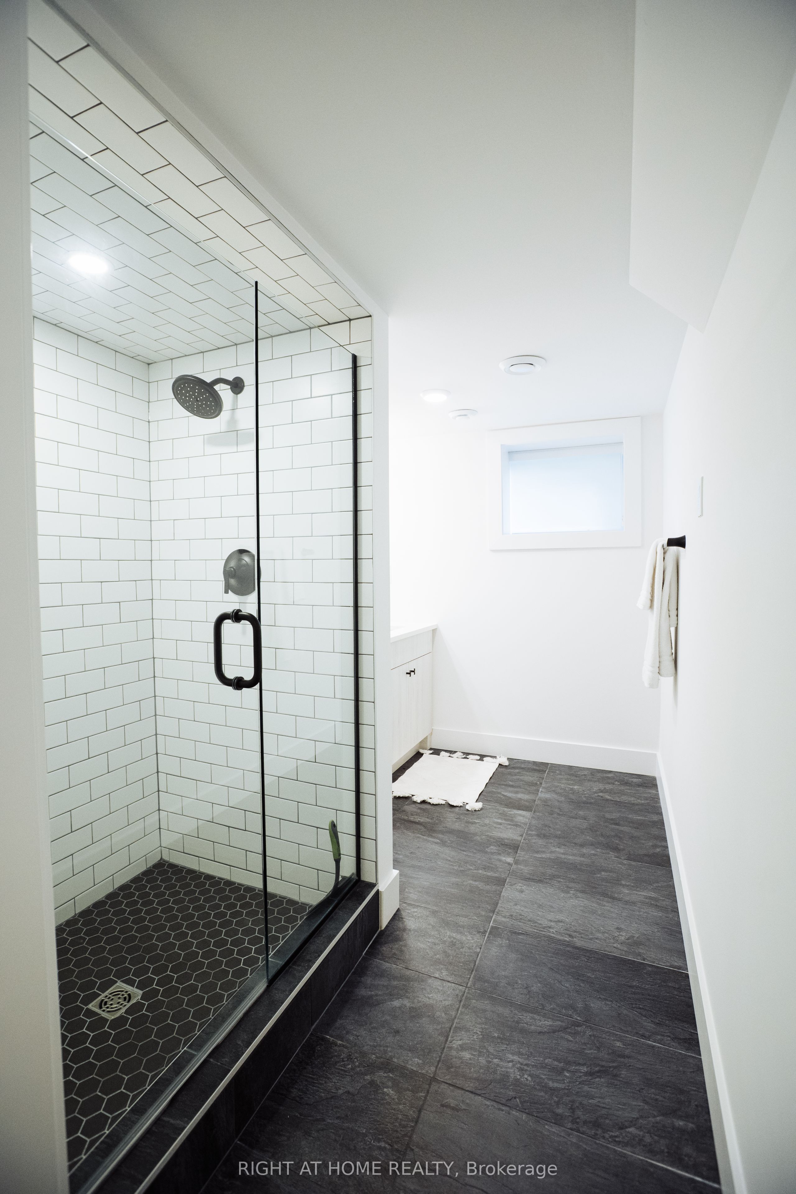 114 Black Willow Crescent Property Photo 43